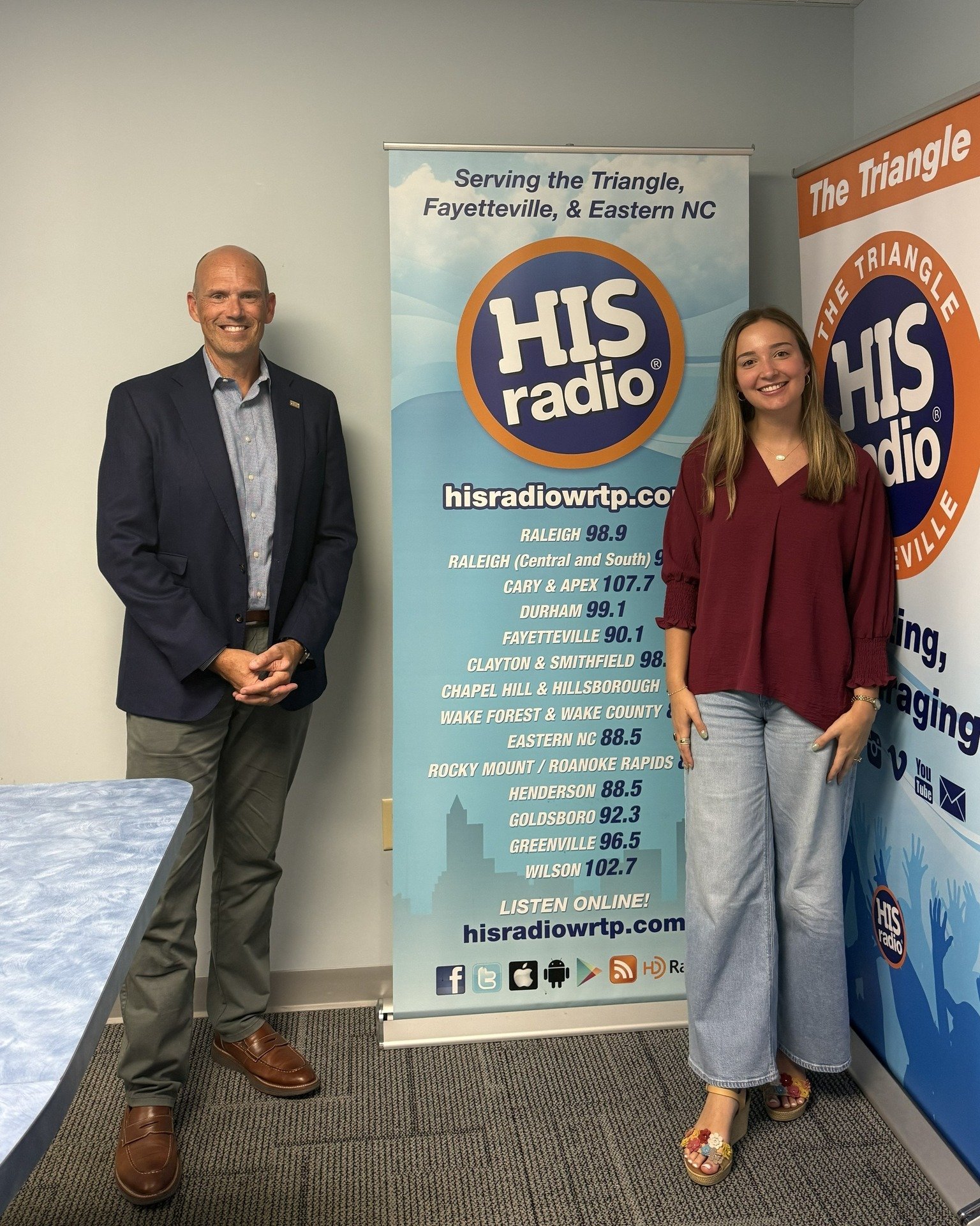 Brant and Caroline spent some time at the HIS Radio studio in Raleigh, where Brant recorded a new radio message for Steward Wealth Strategies! 🎙️ 

Be sure to tune in to HIS Radio. You just might hear a familiar voice!