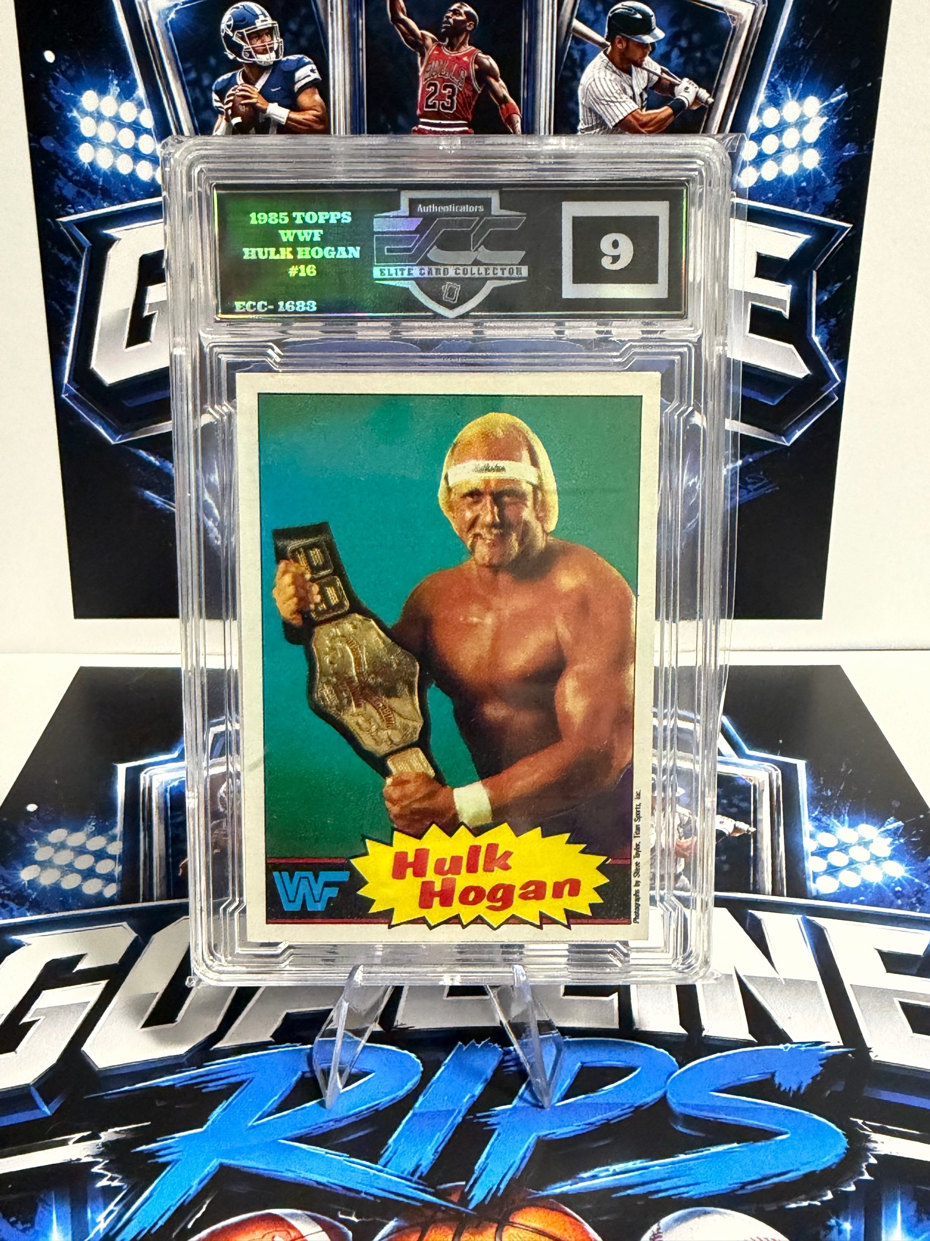 1985 Topps WWF Hulk Hogan #16 Rookie Card RC 🔥🔥 ECC Graded 9 Mint 🔥🔥