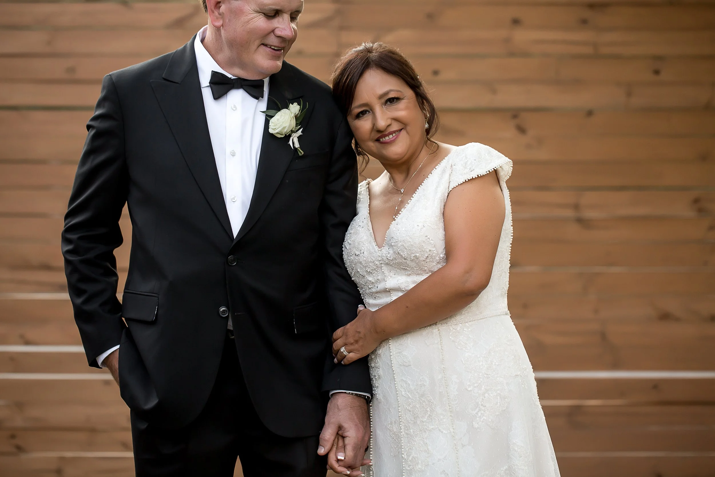 charlotte nc wedding photographer magnolia woods huntersville microwedding second marriage older couple (Copy)