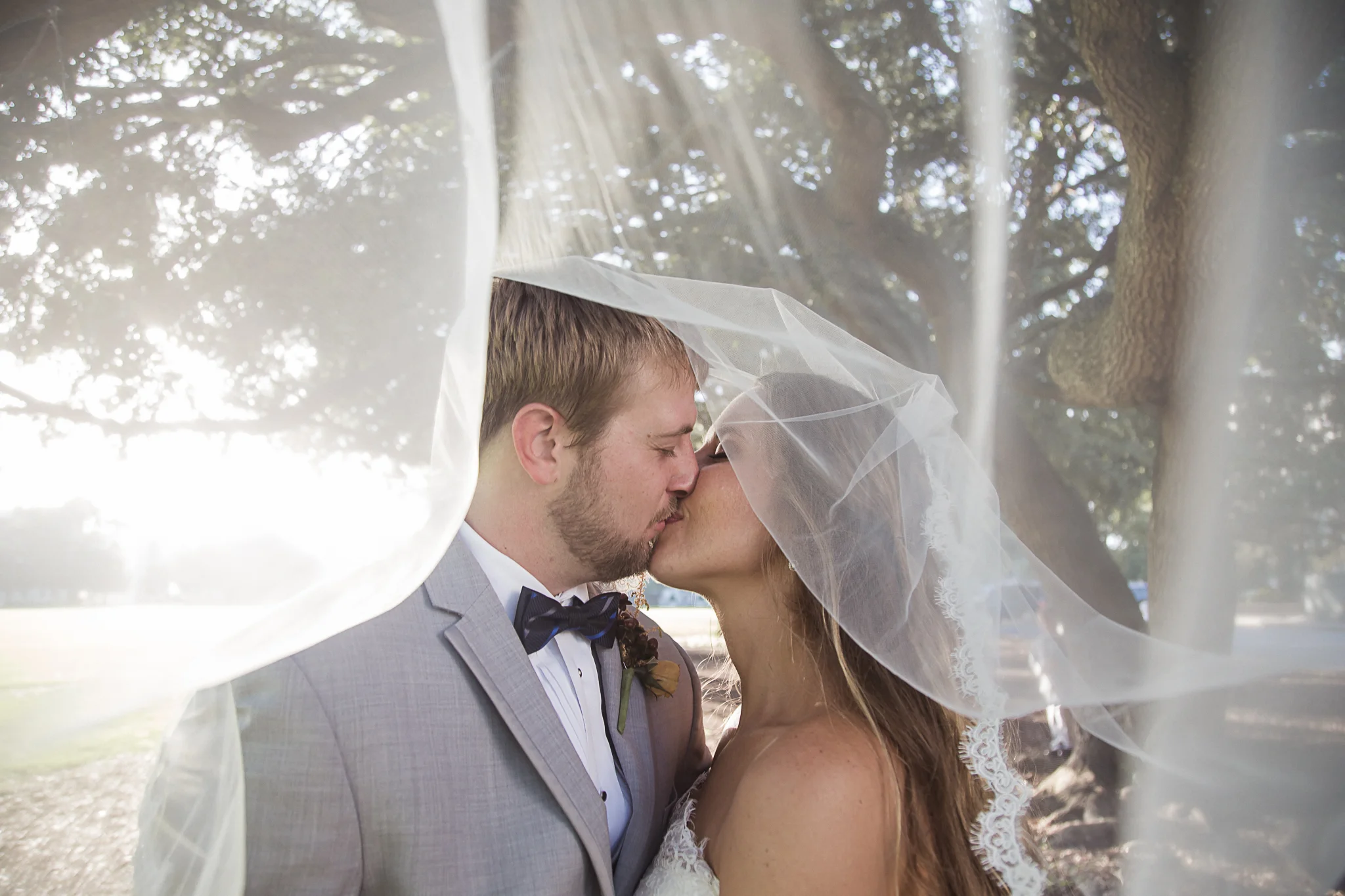 Bride and Groom Charleston Wedding Photographer (Copy)