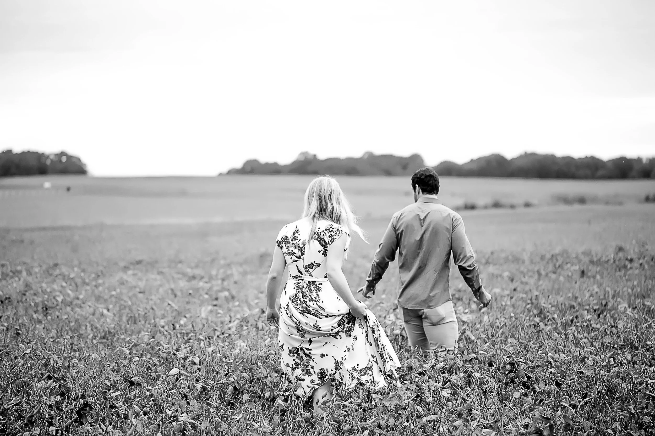 charlotte north carolina wedding photographer open field engagement session