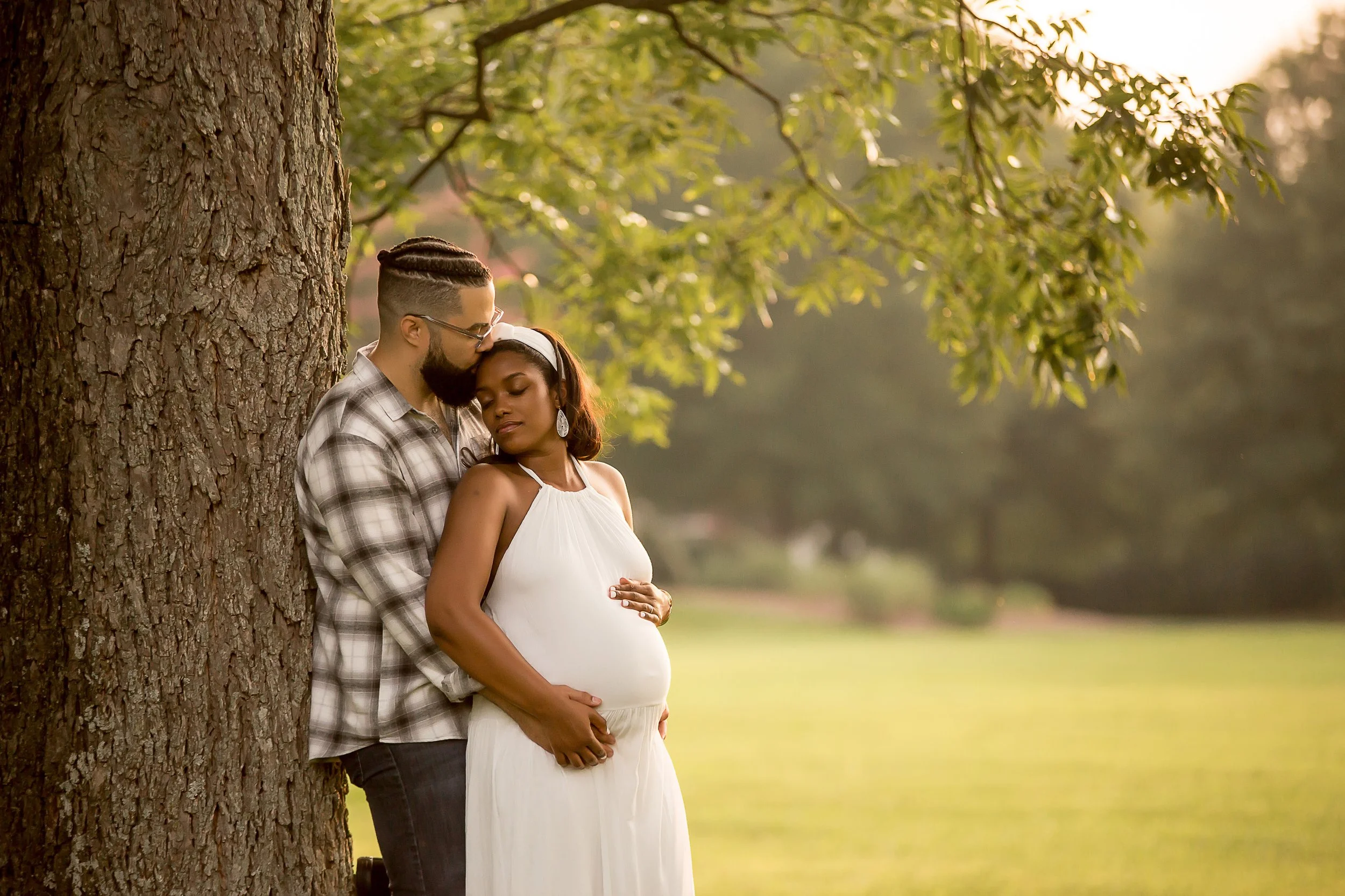 charlotte north carolina portrait photographer maternity nature field golden hour