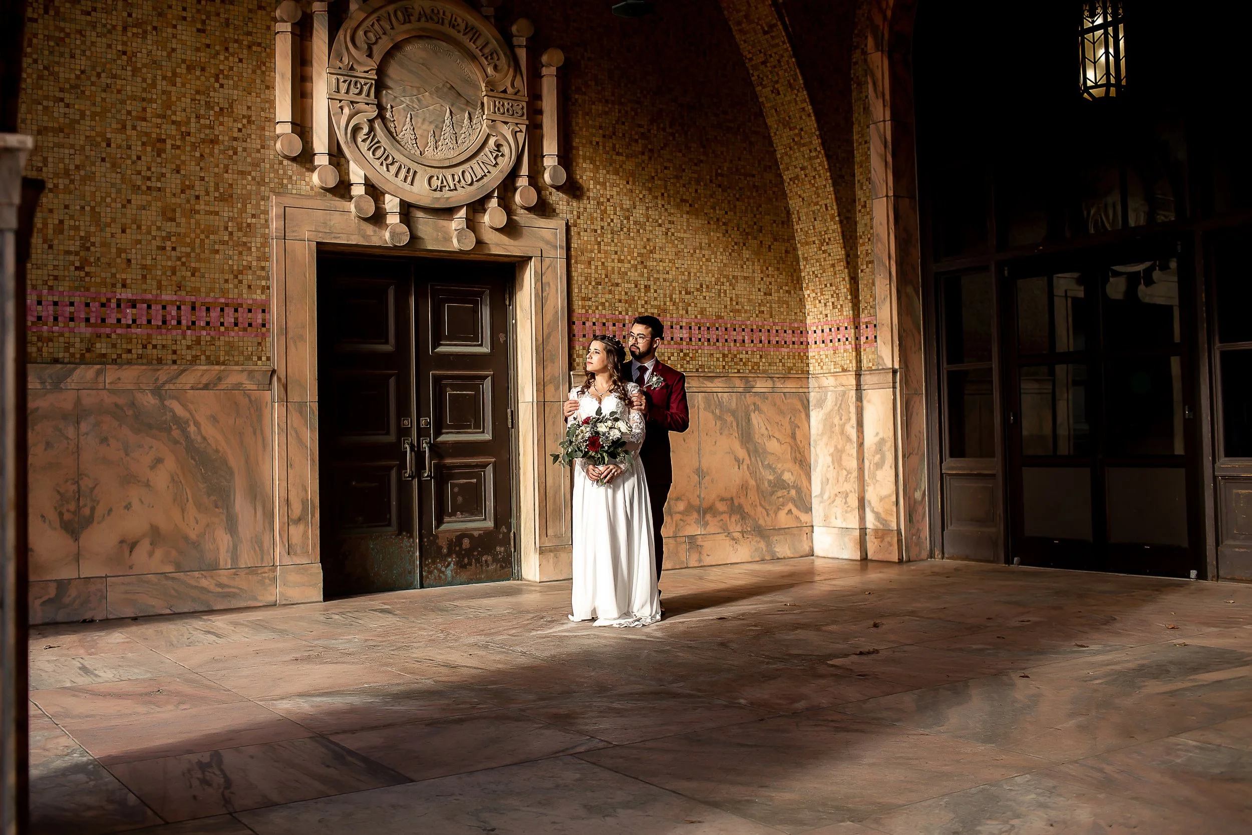 Elopement vs. Micro Wedding: Which One Is Right for You?