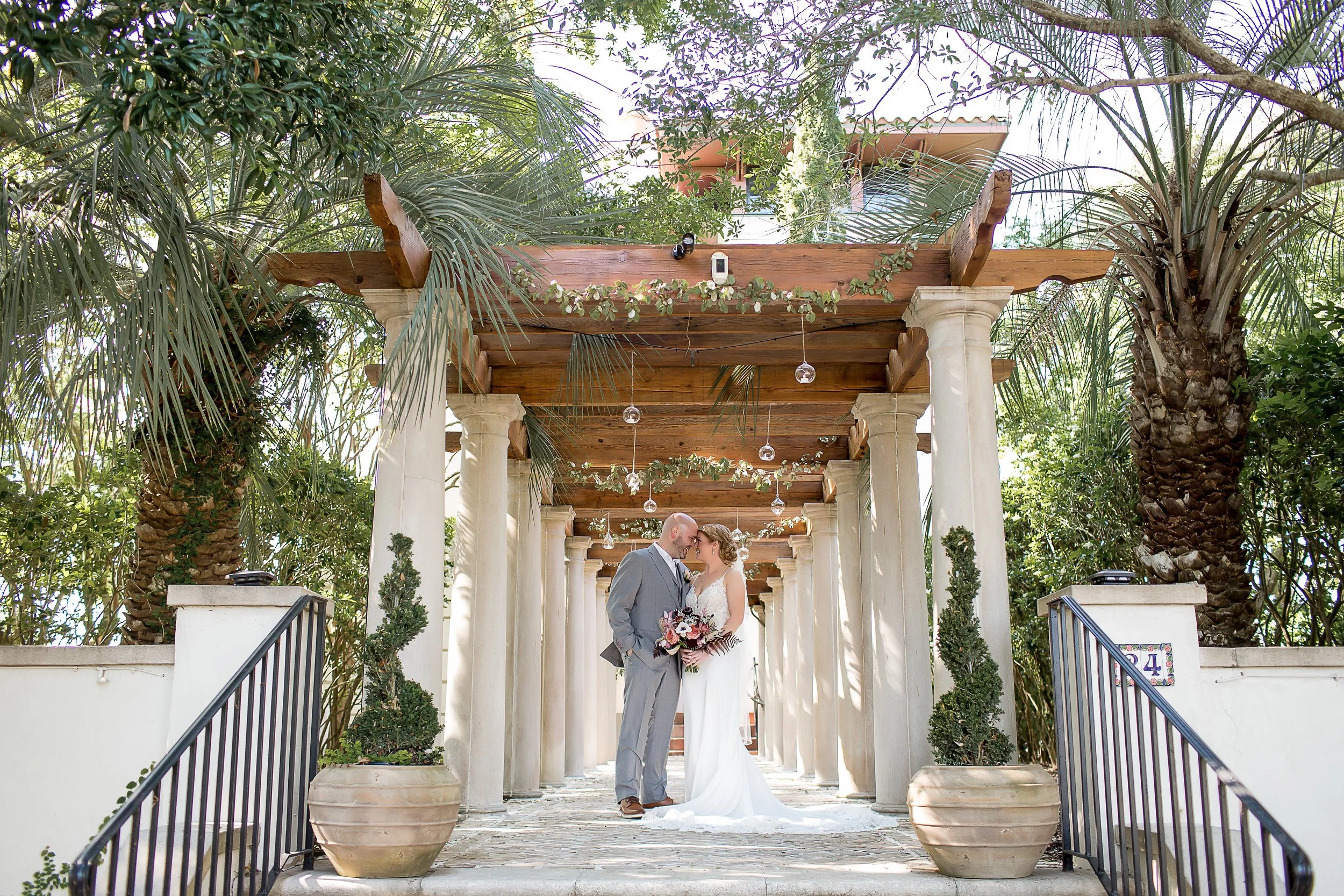 Luxury on a Smaller Scale: An Intimate Mansion Wedding in Charleston, SC