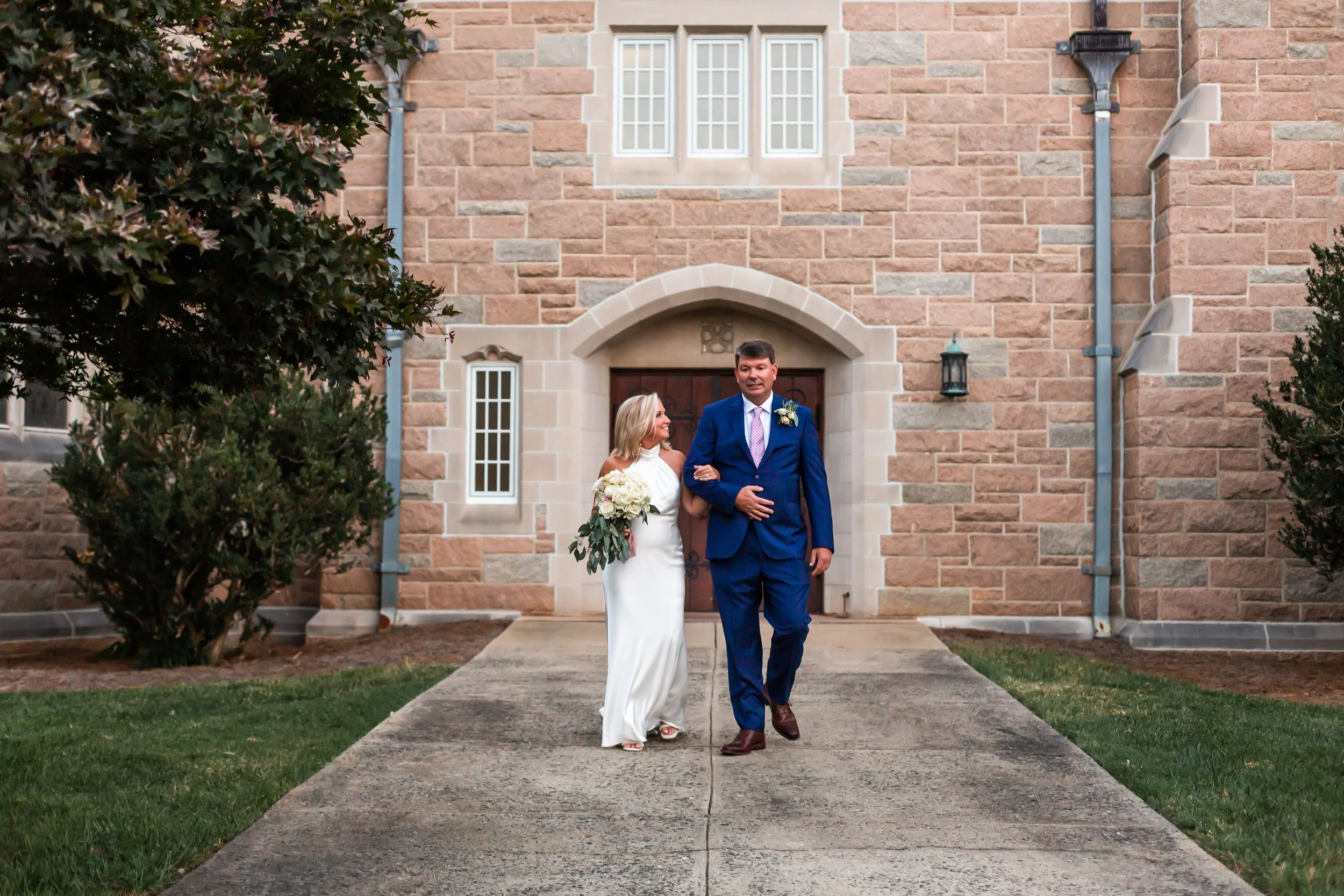 Celebrating Love at Any Age: A Timeless Micro-Wedding Filled with Family, Joy, and Meaning