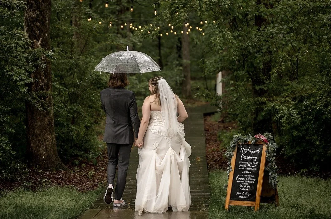 Rain on your wedding day? Sometimes it creates the moments you&rsquo;ll remember most. 🤍

Katie &amp; Henry embraced every single drop, proving that the best weddings aren&rsquo;t about perfect weather&mdash;they&rsquo;re about choosing joy anyway.
