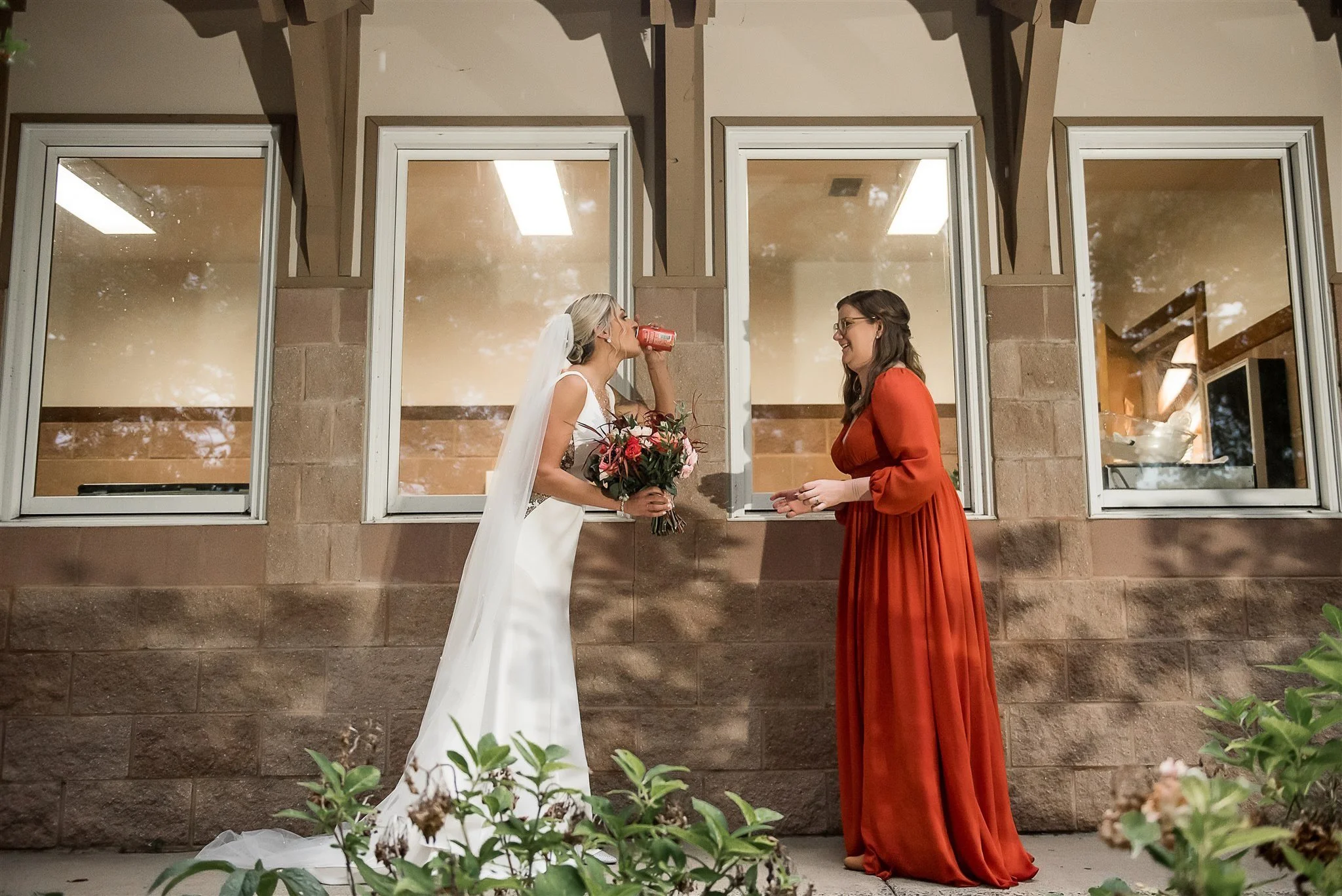 One quick sip before the biggest moment of her life 👏🏽

#weddinggoals #charlotteweddingphotographer