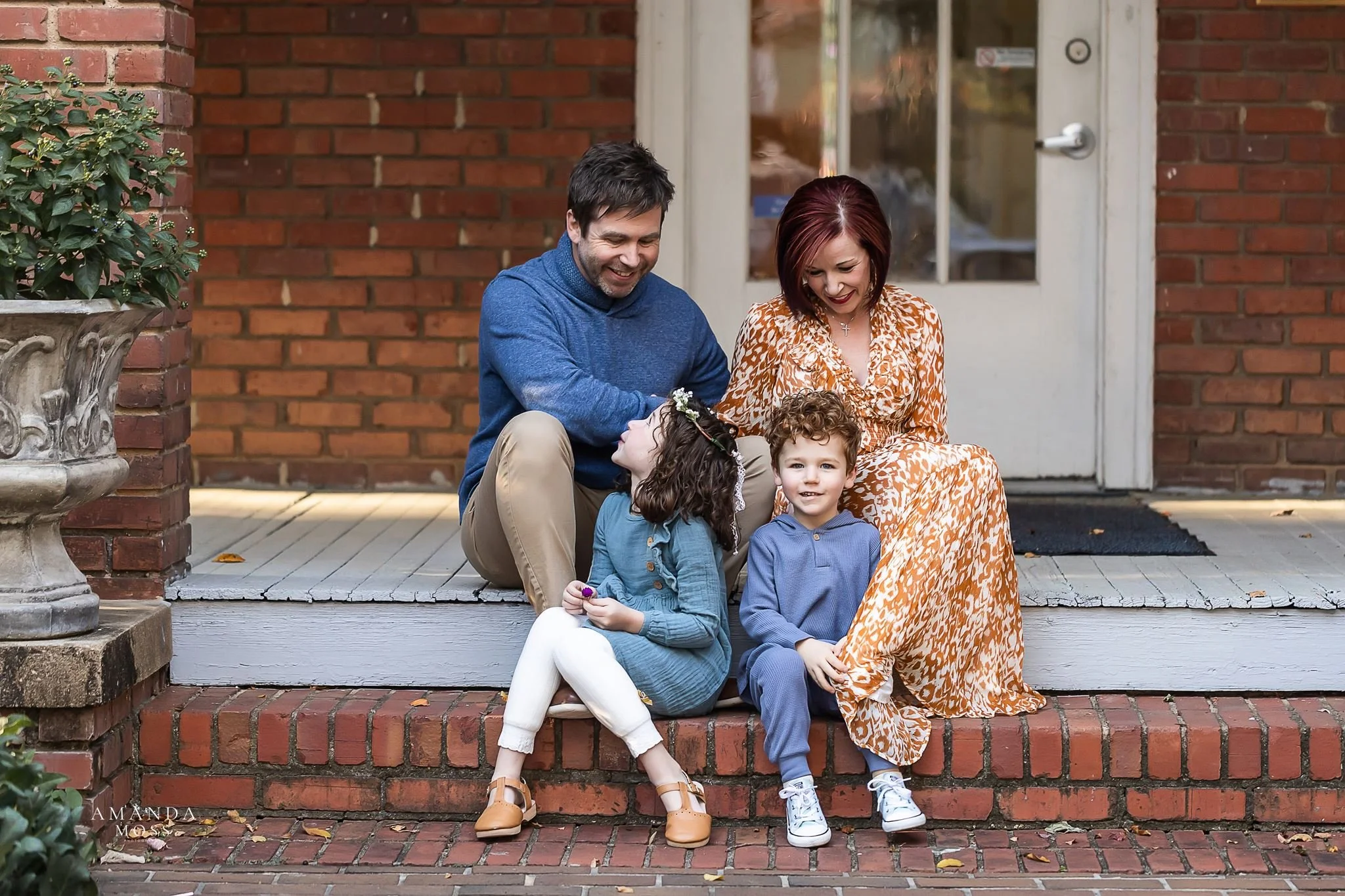 gatesfamily2023-3.jpg