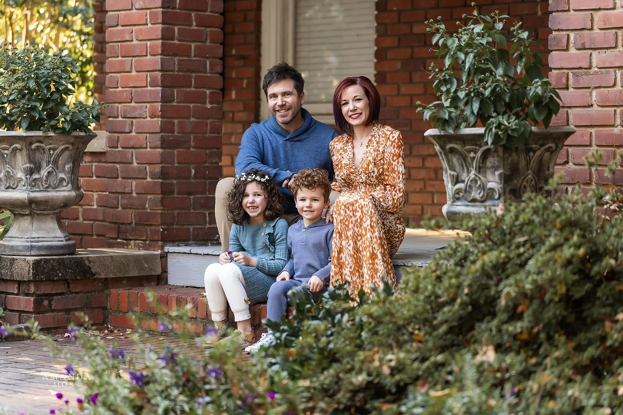 gatesfamily2023-1.jpg