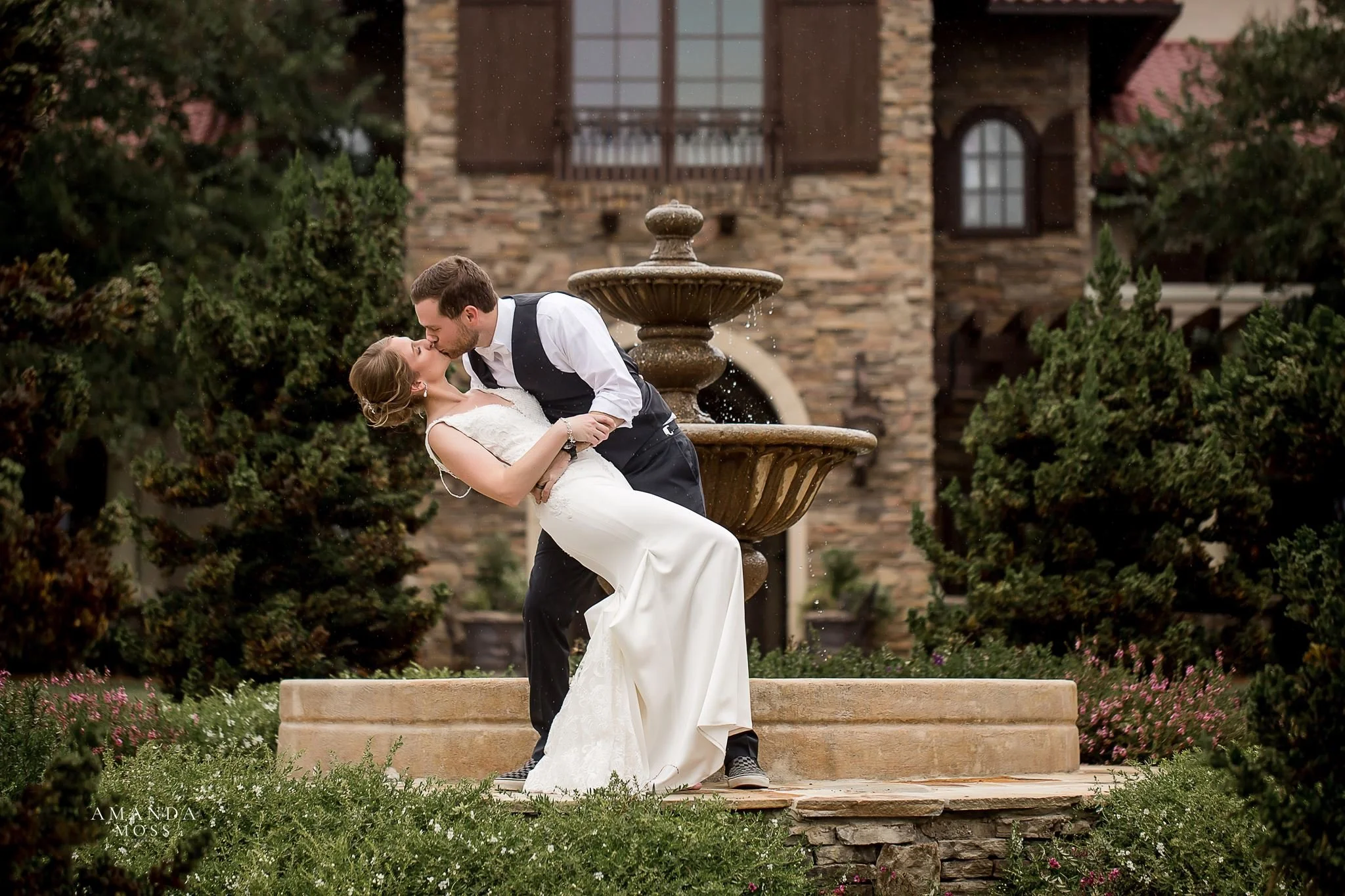 Planning a Wedding at Childress Vineyards? Here's What to Expect
