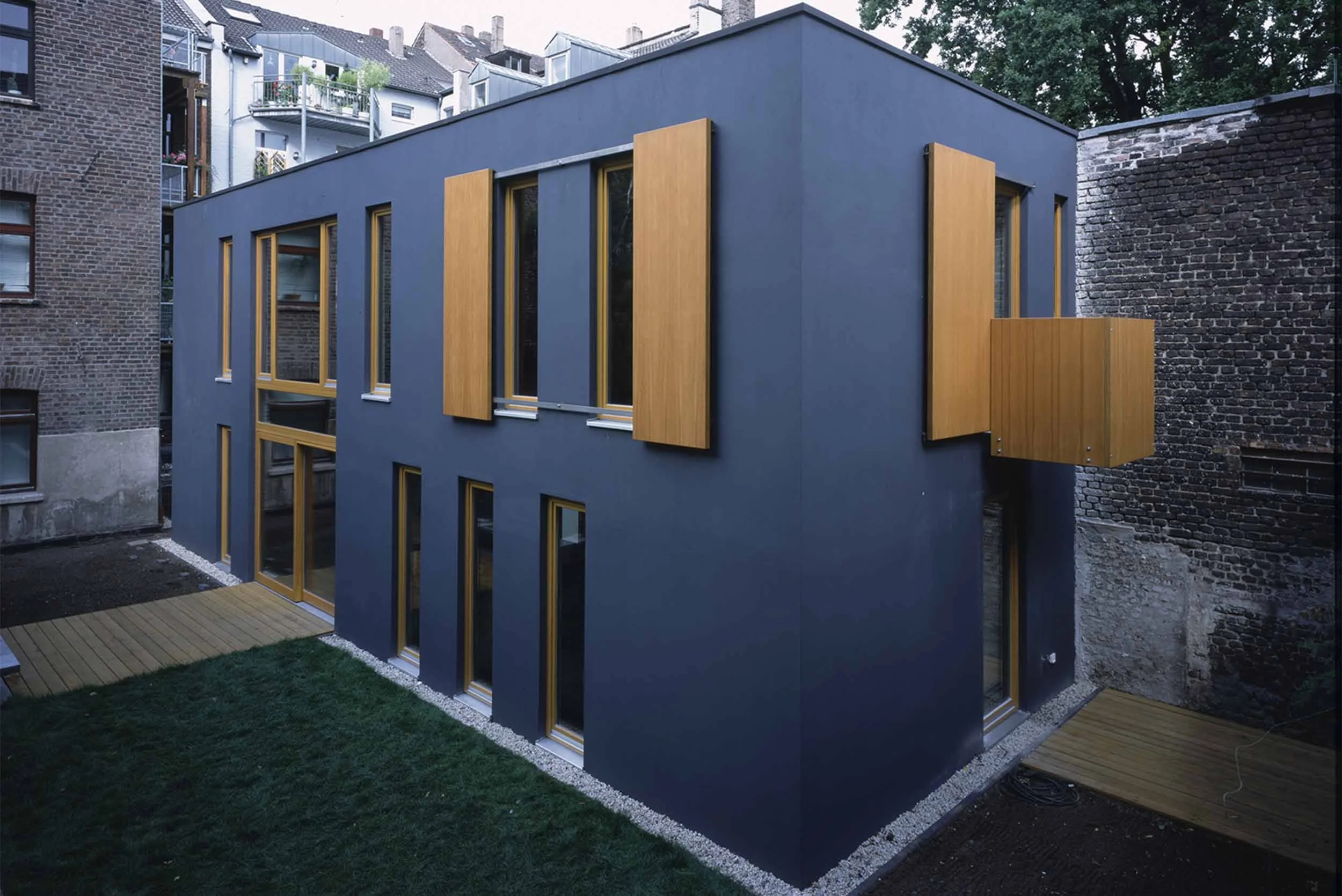 Wohnhaus vor Aufstockung.jpg