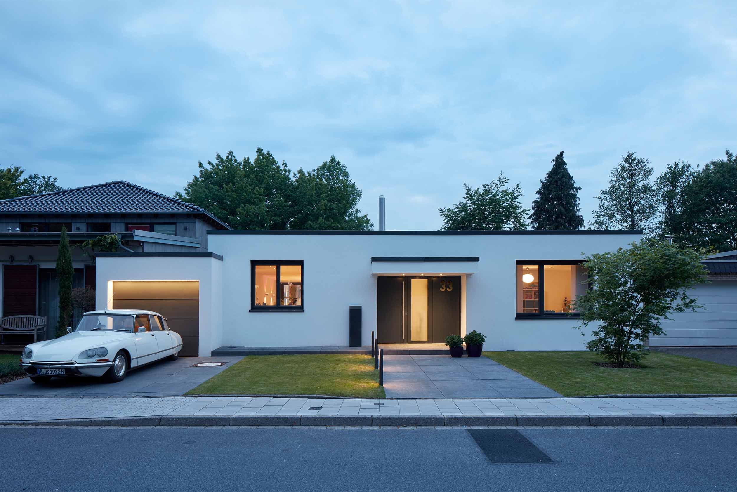 Aussen_Straße_Neu.jpg