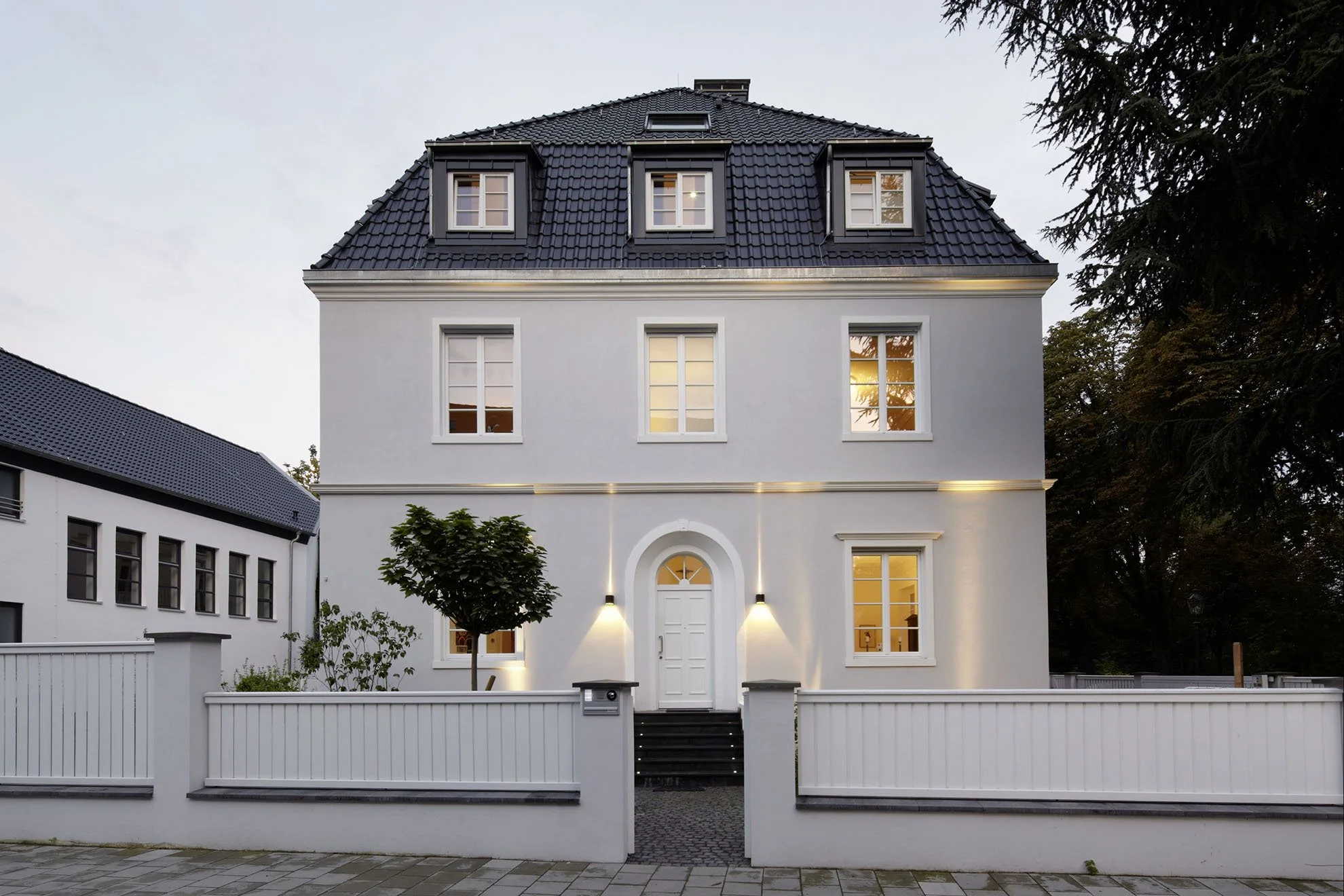 Pfarrhaus Straßenansicht 