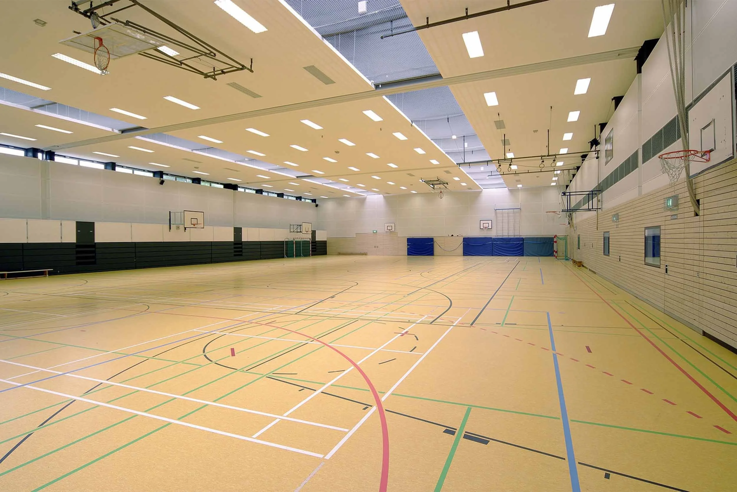 10x15_300dpi_Buddenberg_Hilden_Halle_1_1_1.jpg