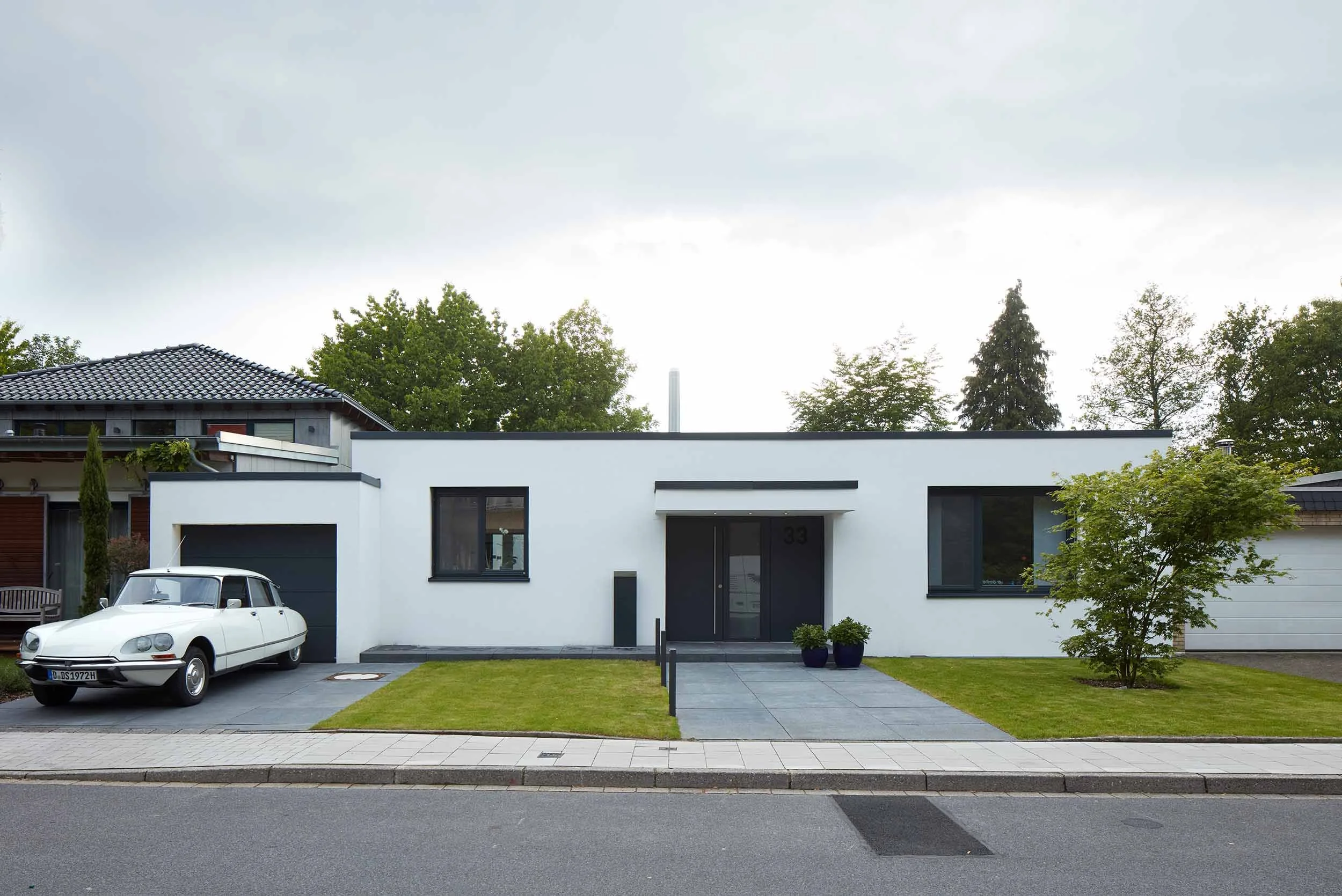 Aussen_Straße_Neu2.jpg