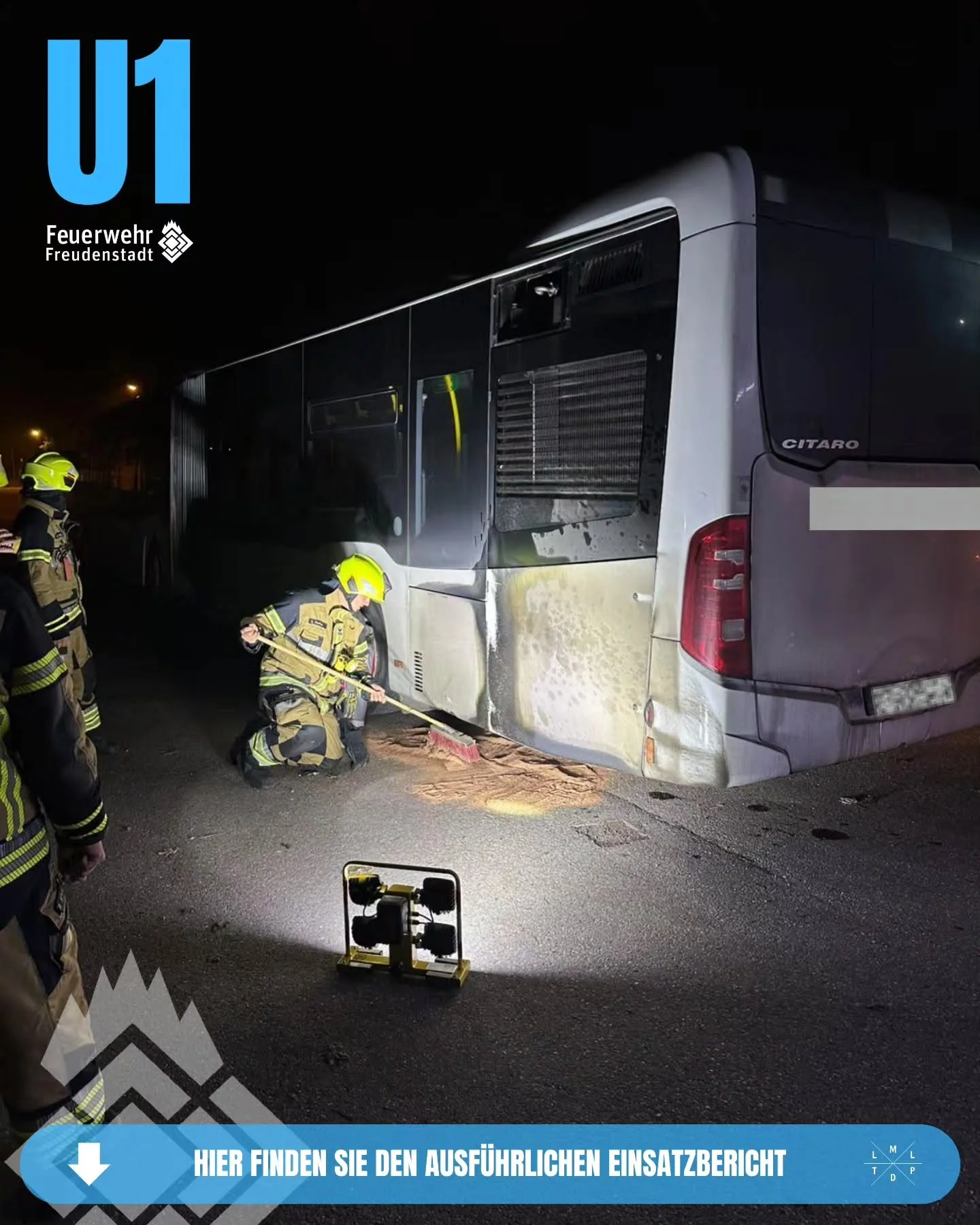 📟 Einsatz Nr. 178/2026

📟 U1 Umwelt 1
📆 19.10.2026, 21:38 Uhr 
📍 Bahnhofstra&szlig;e, Freudenstadt
🚨 Abteilung Freudenstadt 
🚒 HLF 1/43

ℹ️ Zu einem Bus, der &Ouml;l verlor, wurde die Kleineinsatzgruppe am Montagabend alarmiert. Die Leckage wur