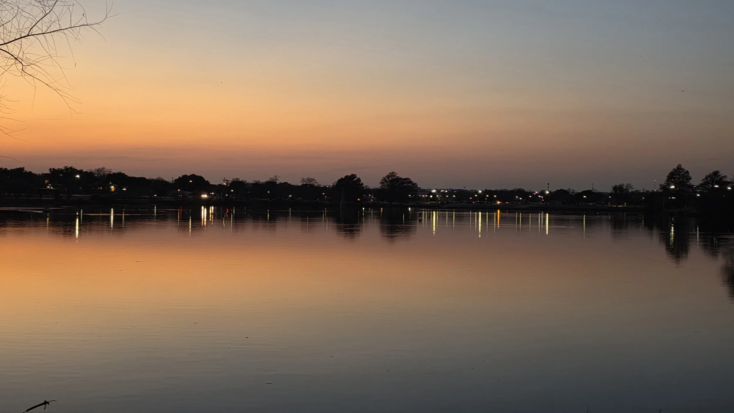 View of Woodlawn Lake in San Antonio after sunset