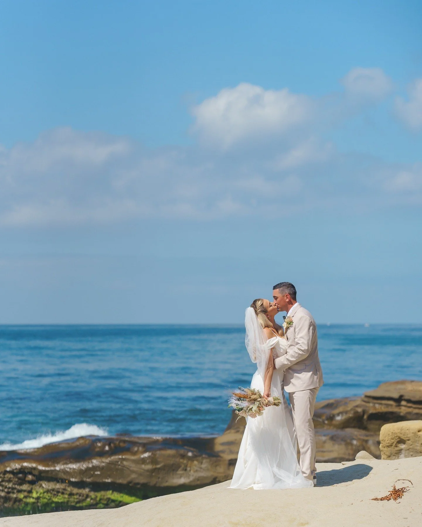 Your wedding day could look a little something like this. 🤍

A little less traditional, a lot more you. And a pretty incredible place to say &ldquo;I do.&rdquo;

At SoCal Vows, we help couples plan beautiful, affordable weddings and elopements in Sa