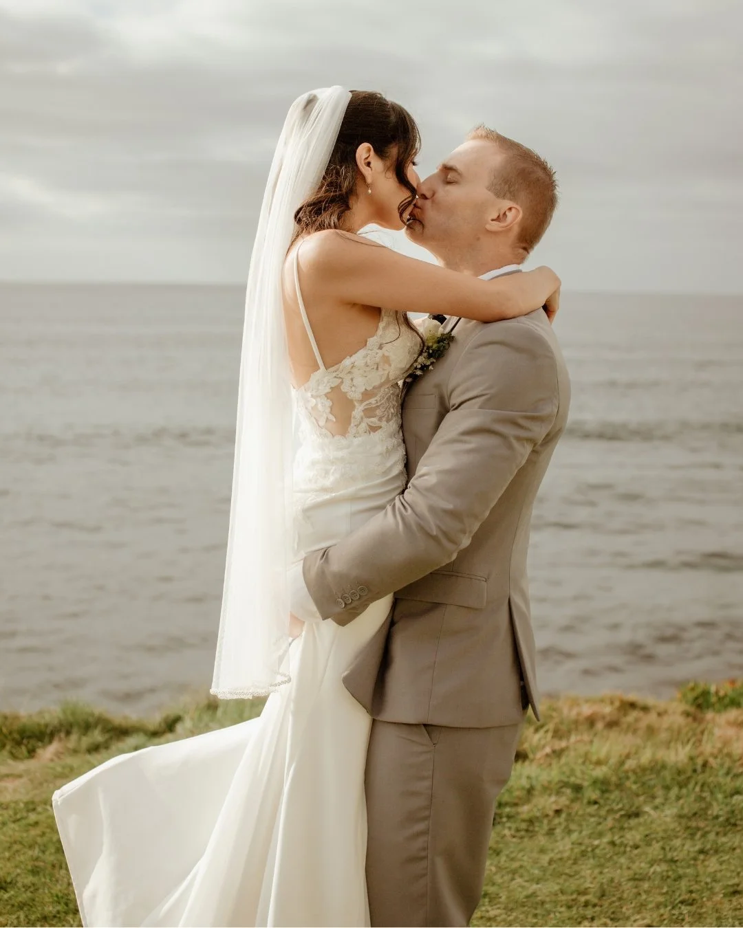 A pretty good place to start forever! 🤍

#sandiego #elopement #bridal #californiawedding