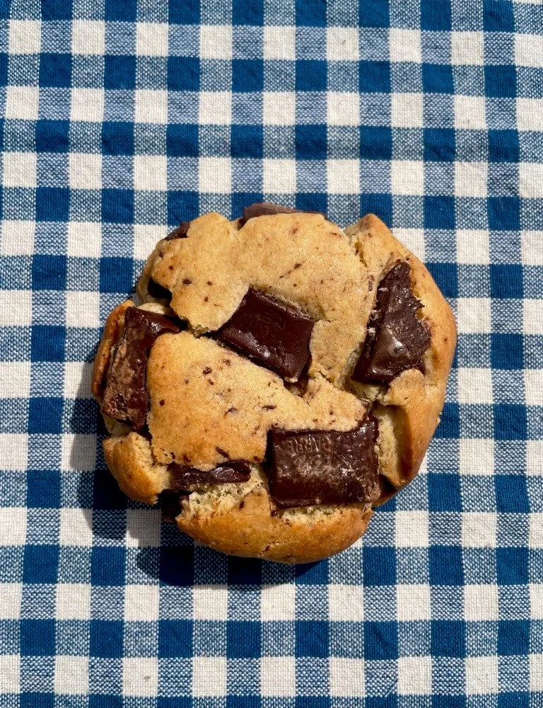 Chocolate Chip NYC Cookies
