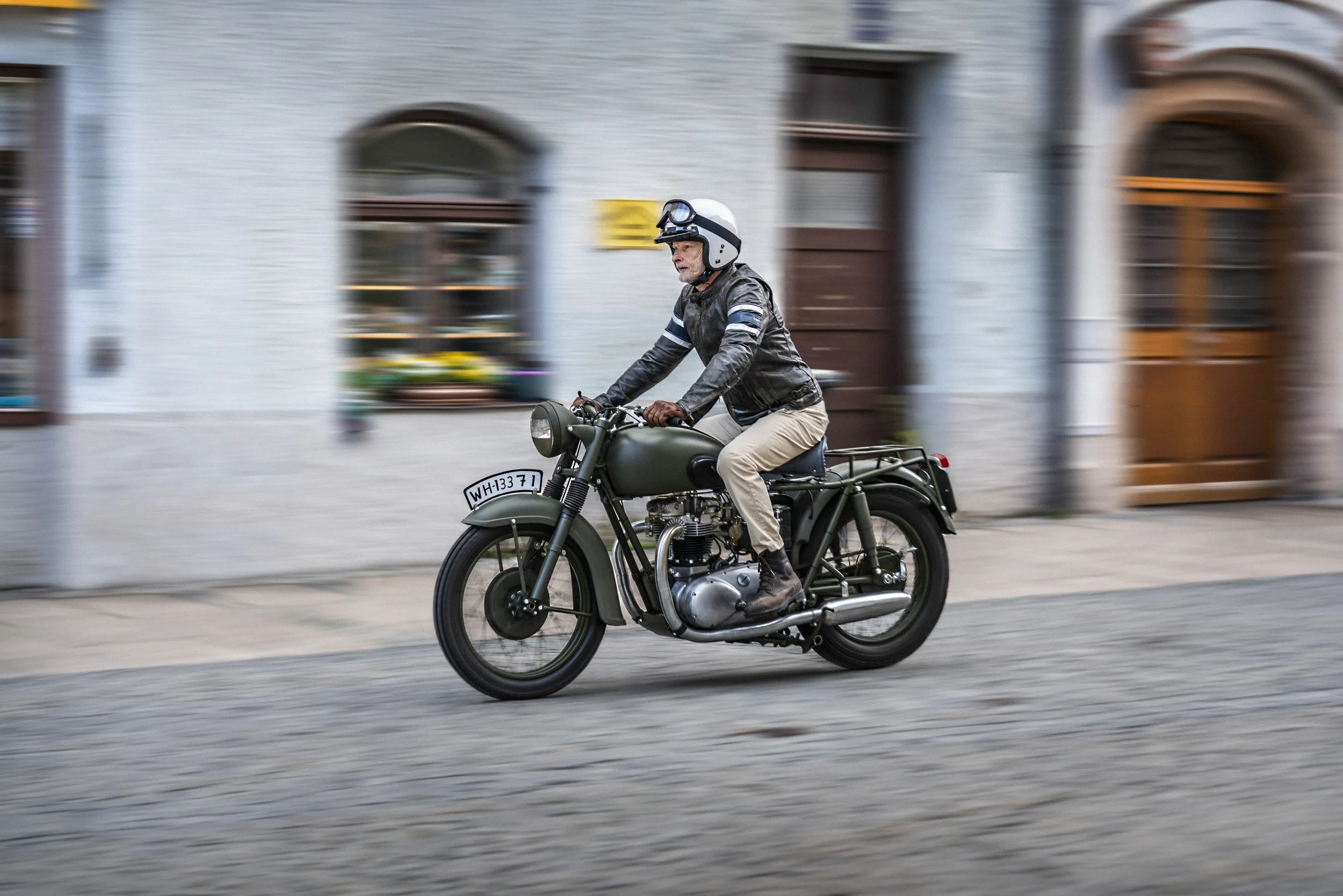 Triumph TR6 Trophy 1961 - Image 3 - Fussen Germany-04341.jpg