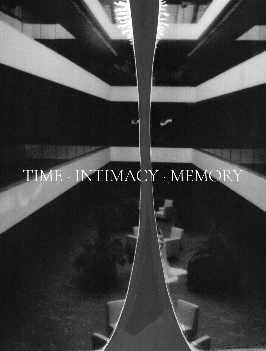 Three words, one photographer 👉🏻

La reminiscencia del presente

La conexi&oacute;n genuina

La est&eacute;tica del archivo

Digital &amp; Film 🎞️

Documentary &amp; Analog Wedding Auteur 🖋️

Wedding Photography for Authentic Love Adventures 🌎

