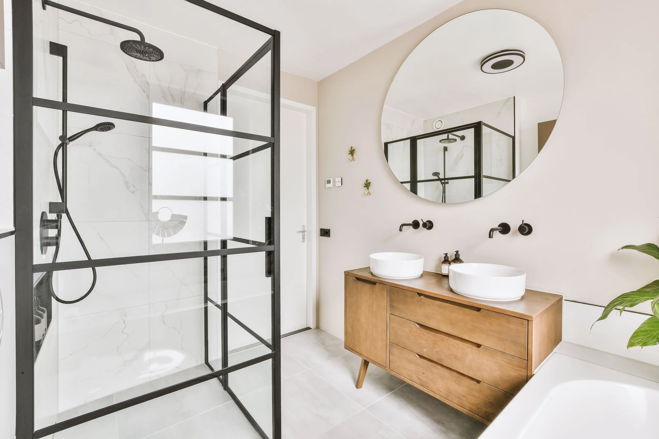 Modern Black Bathroom