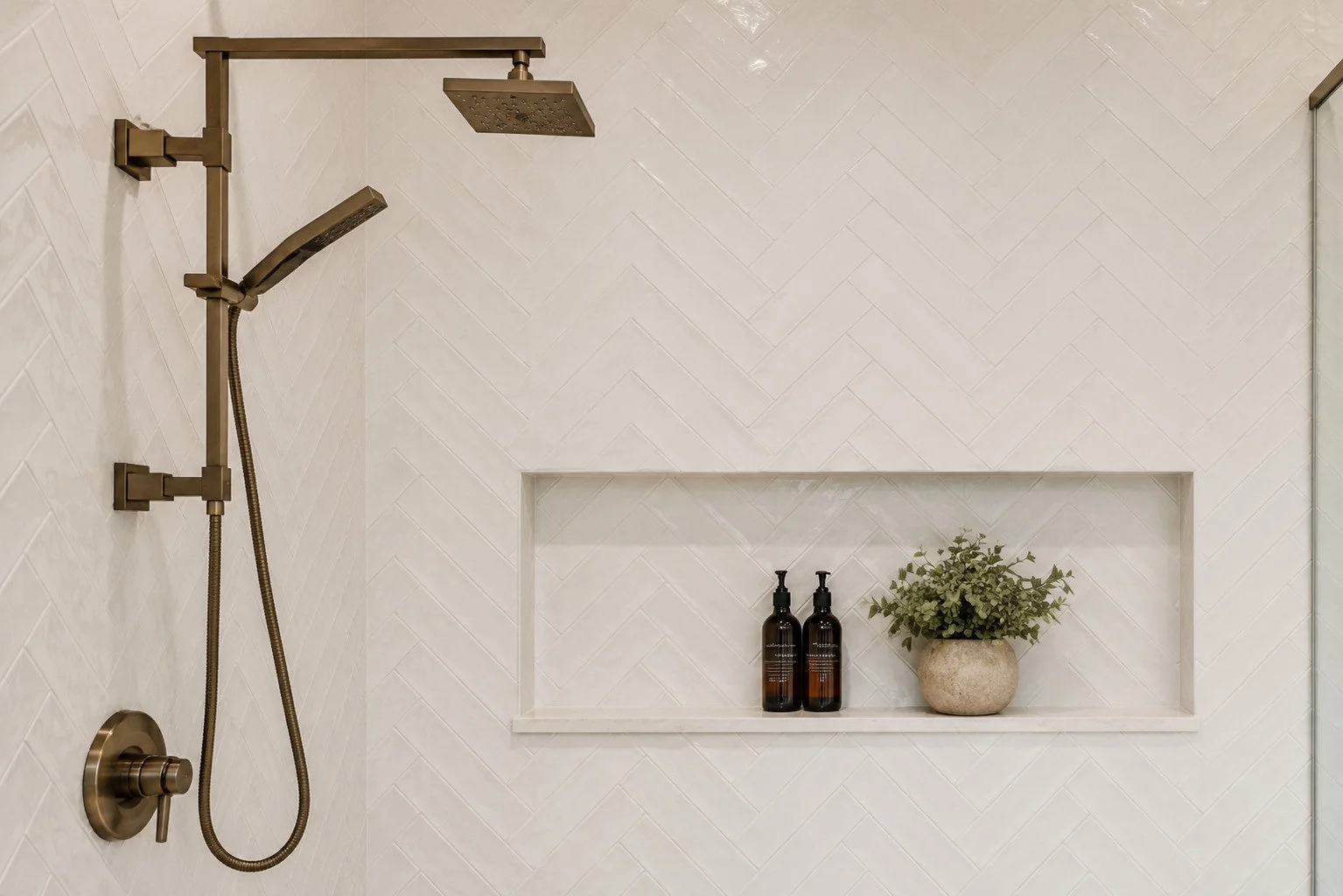 Shower with multiple showerheads and built-in niche, Franktown, Colorado