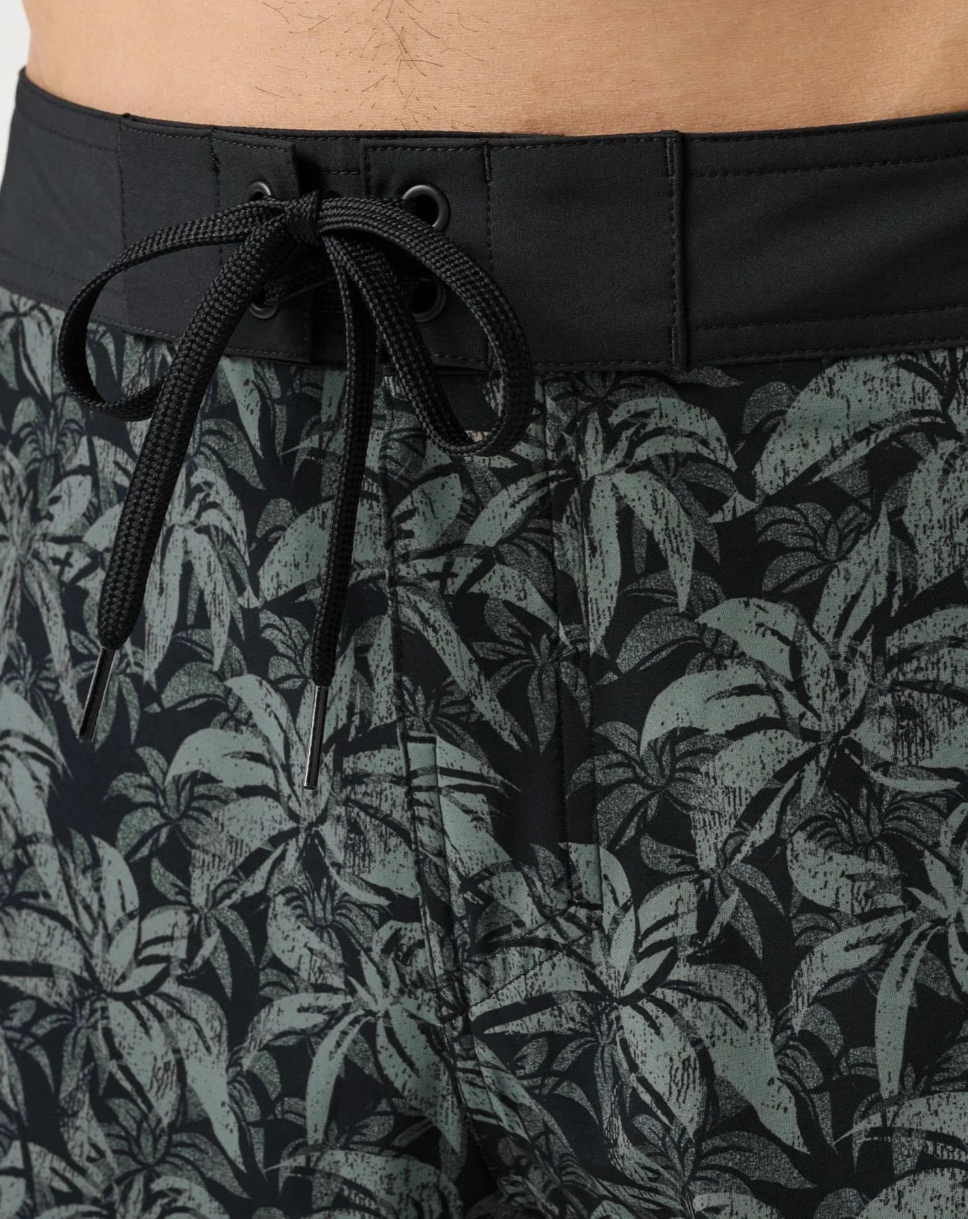 FLORALBOARDSHORT2.jpg