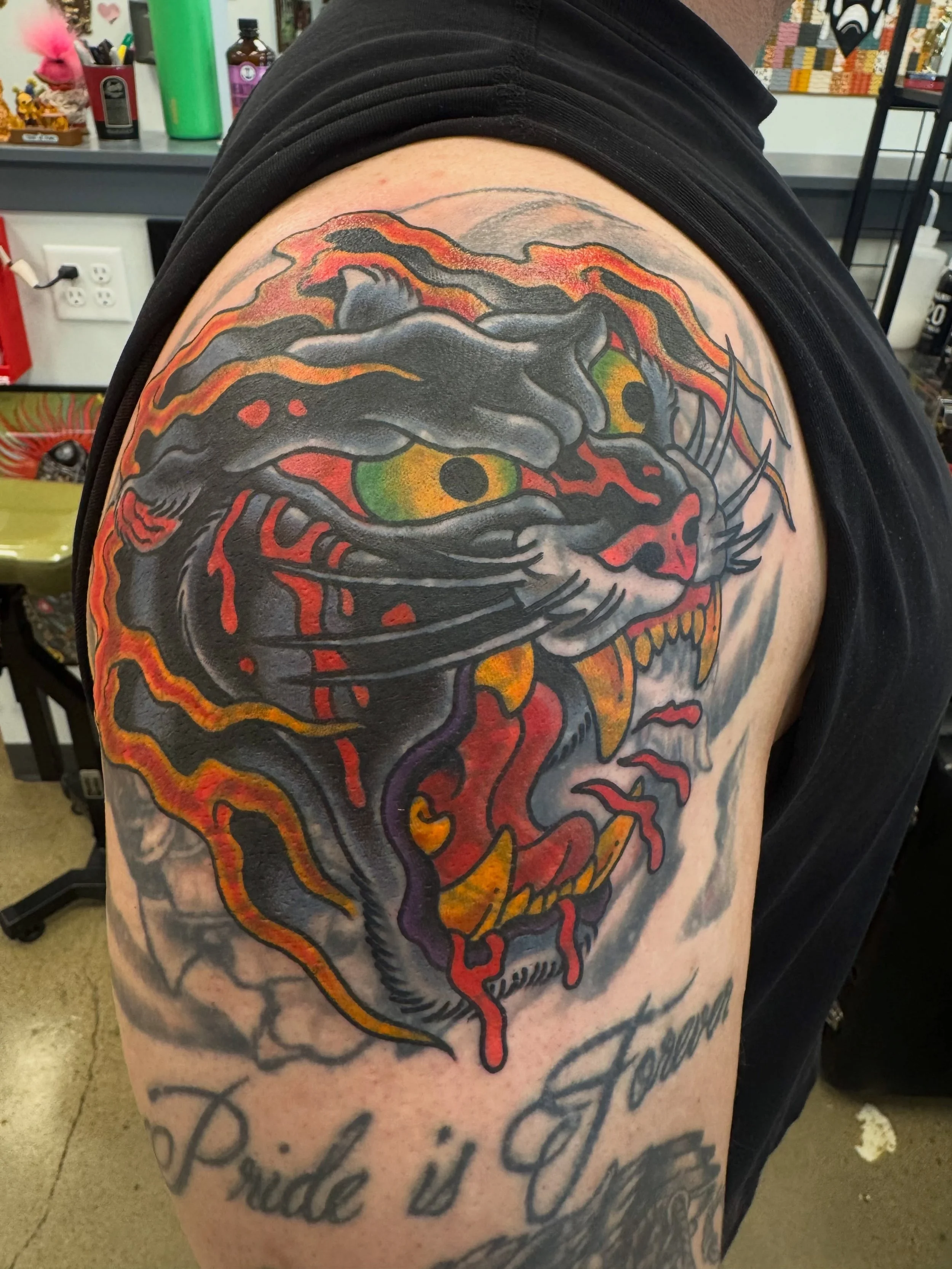 Booking end of July and onward! Text (605)949-3962 for appointments!
@hearttattoo605