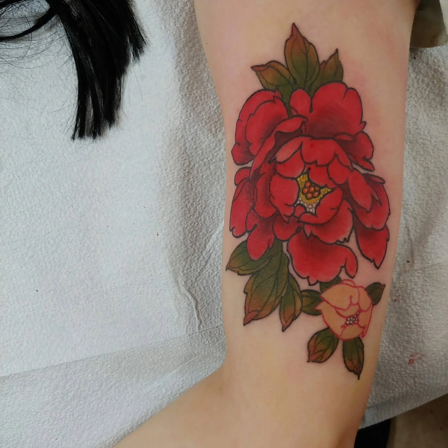 Peonies are pretty. 

*dm me to schedule for summer!