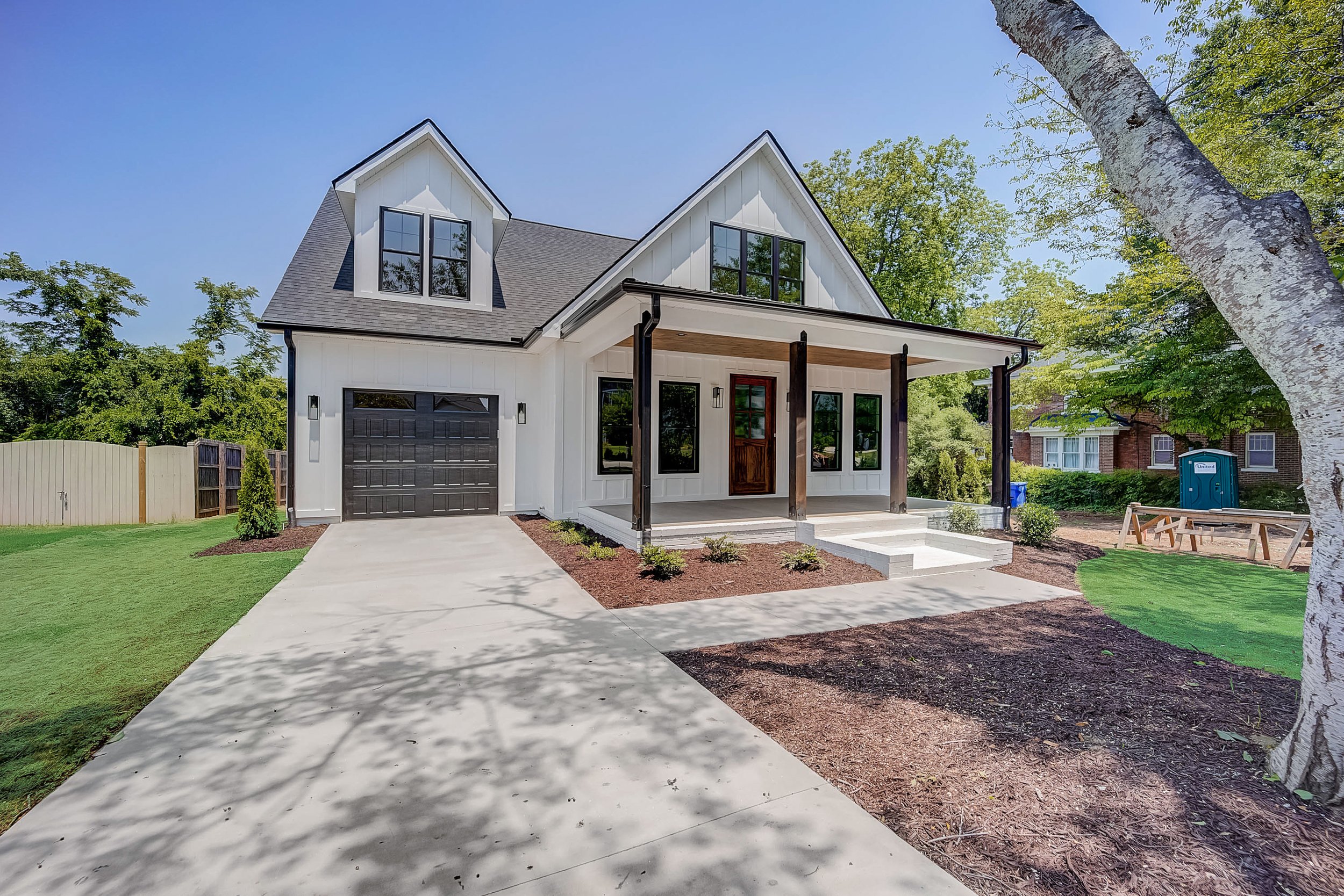 06-W Mountainview Ave-006.jpg