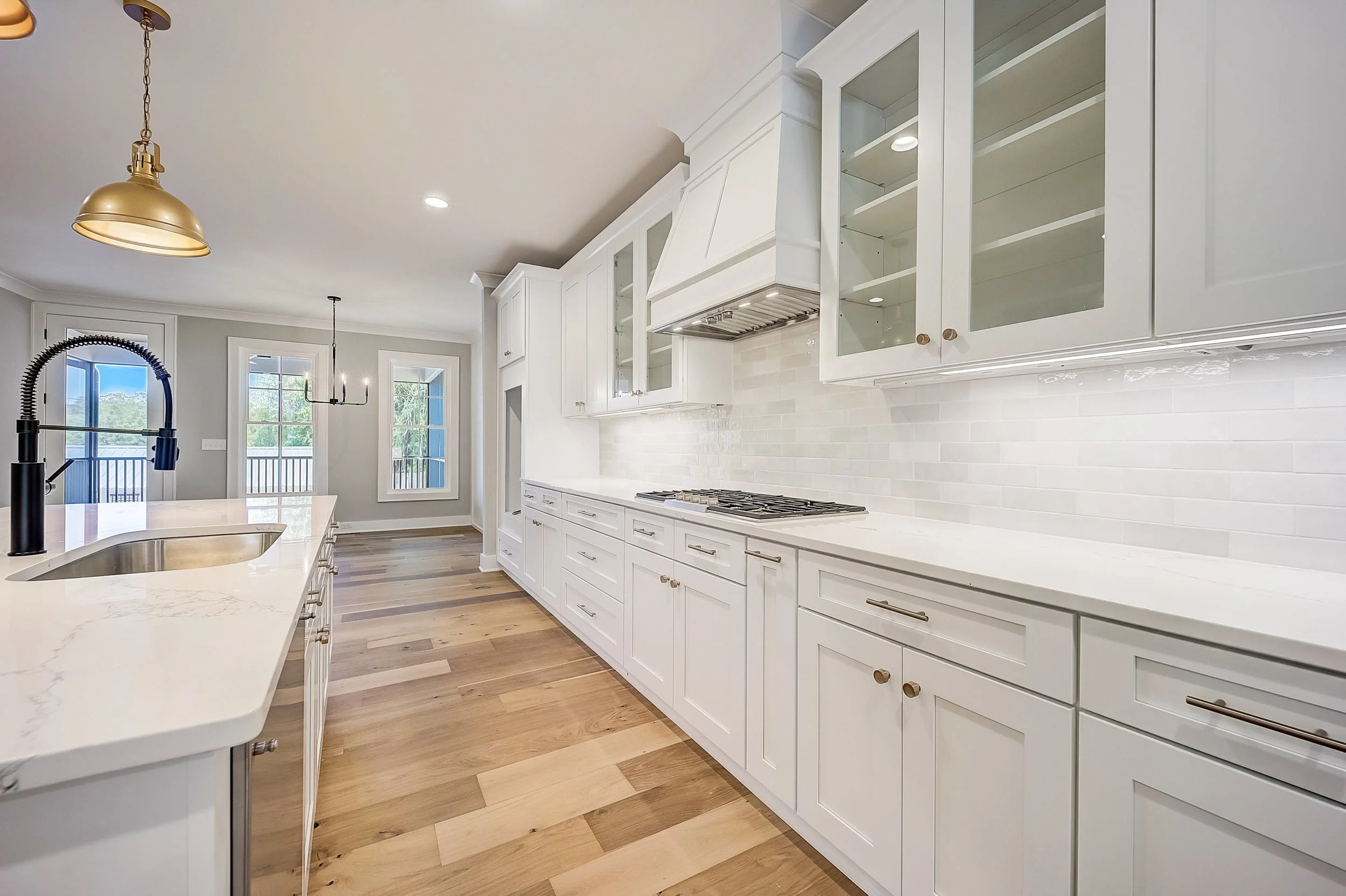 22-W Mountainview Ave-022.jpg