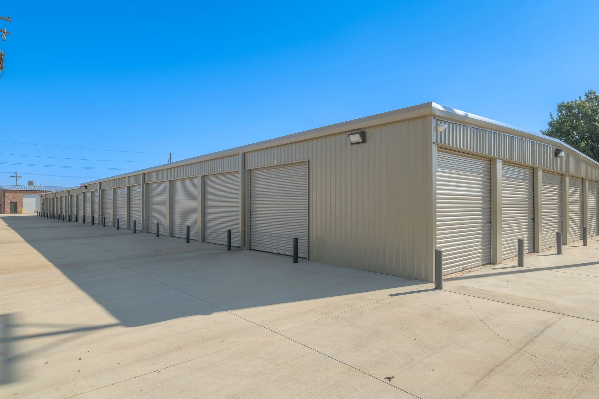Drive-up storage units at Oak Cliff Self Storage in northeast Oklahoma City