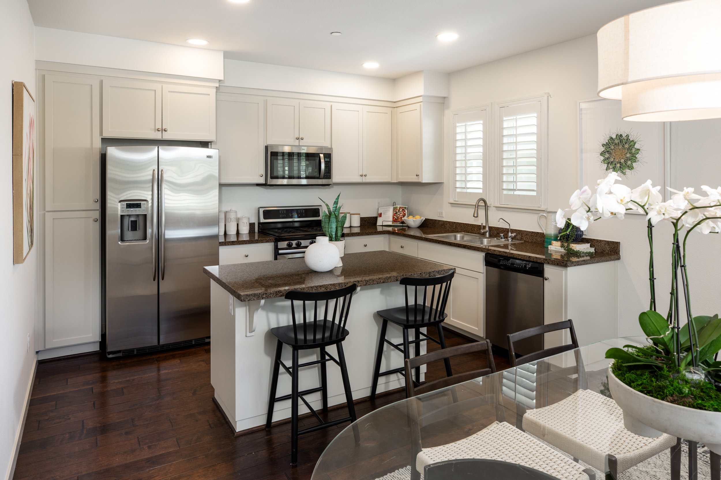 10-Newbury_Matt_Anello-0429-MLS.jpg