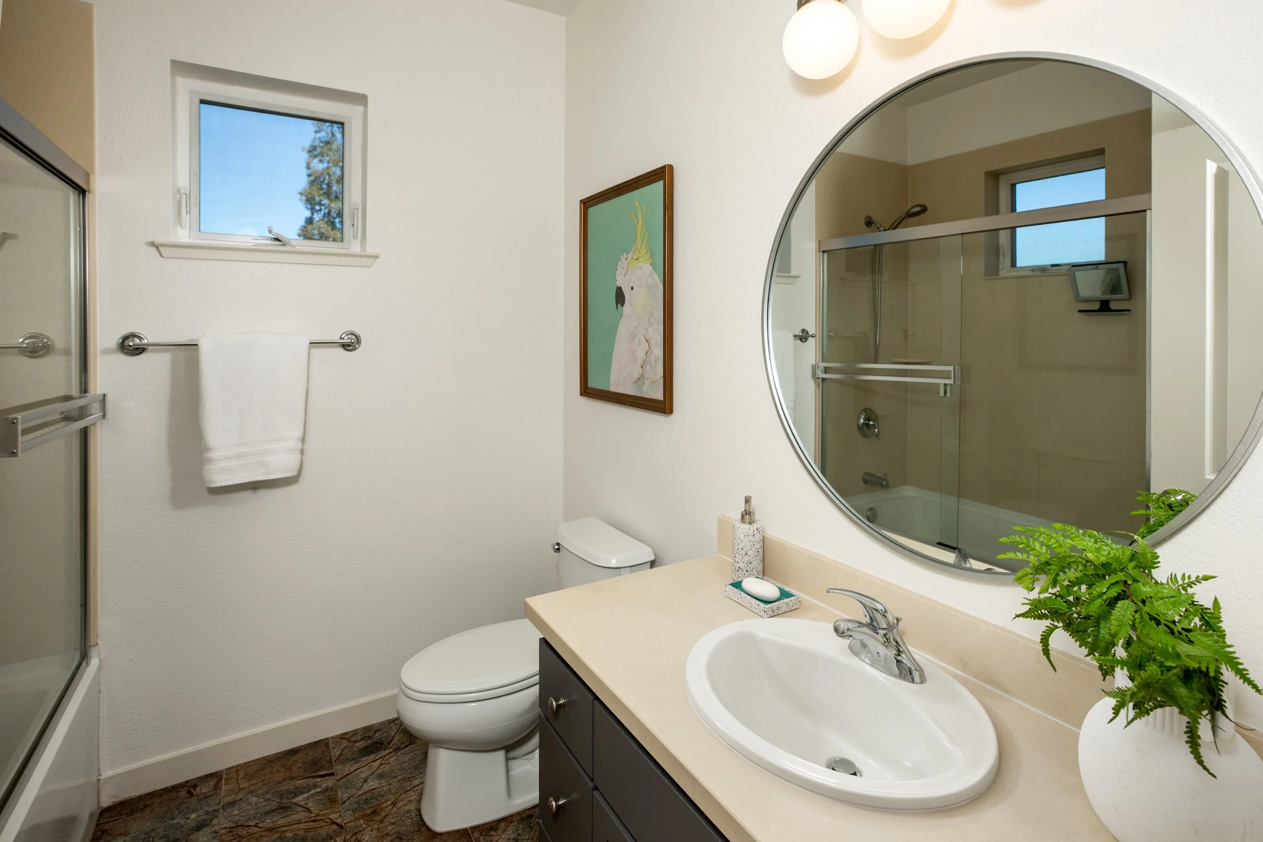 15-Newbury_Matt_Anello-0452-MLS.jpg