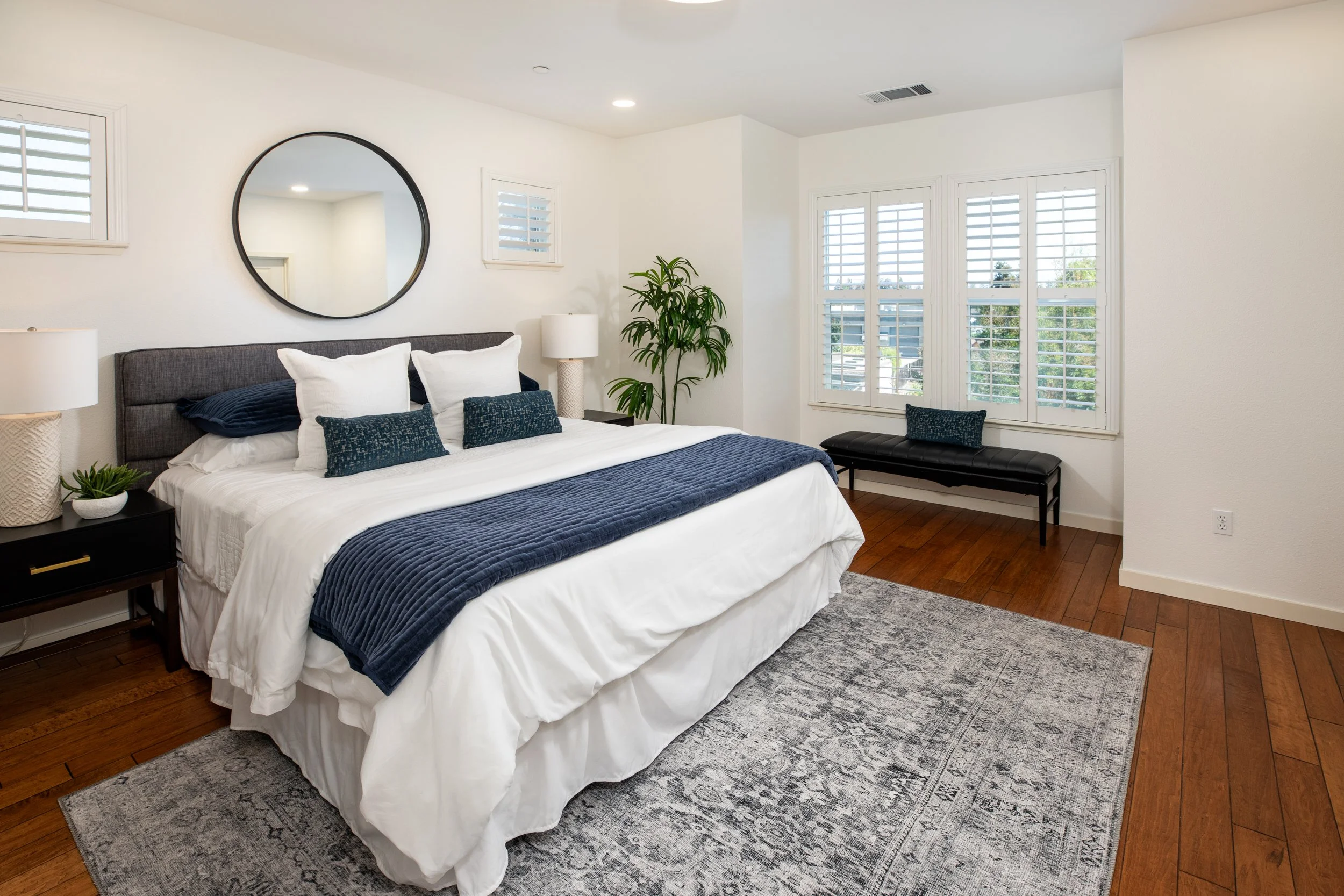 16-Newbury_Matt_Anello-0456-MLS.jpg