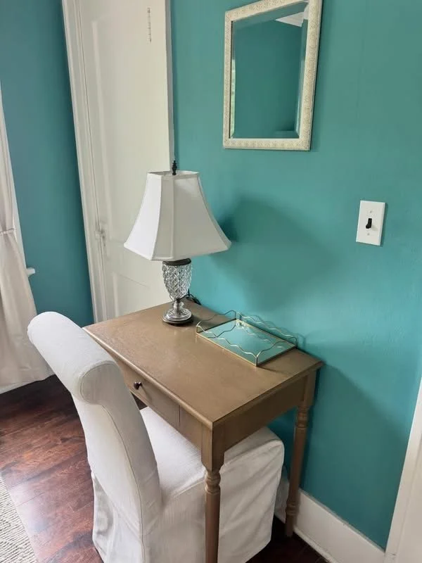 Explore furnished private rooms and a private lower-level apartment in a refurbished Rochester home designed for traveling nurses, residents, medical students, and other healthcare professionals.
