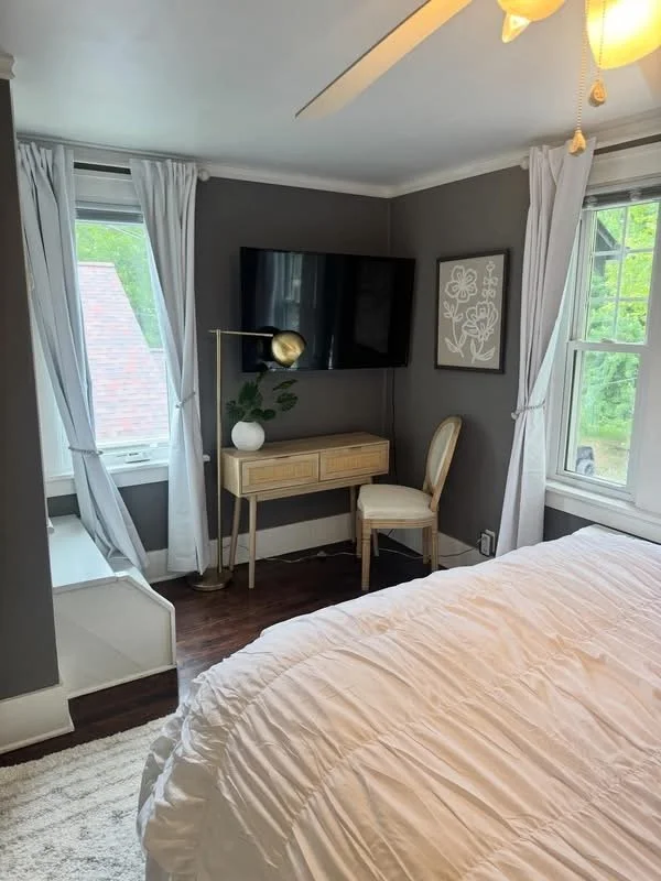 Comfortable furnished rooms for traveling nurses, physicians, residents, and healthcare professionals near Mayo Clinic in Rochester, Minnesota..