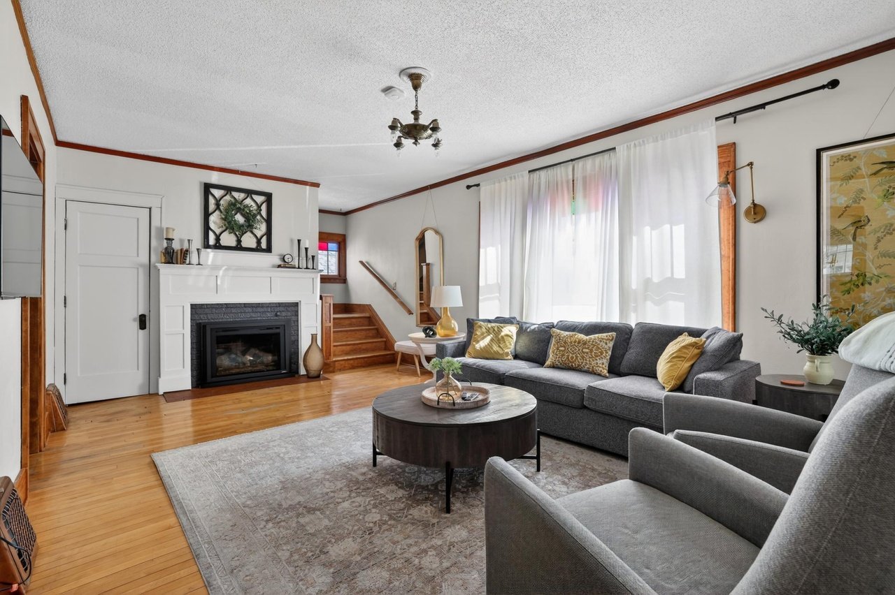 Family relocating into furnished home near Mayo Clinic
