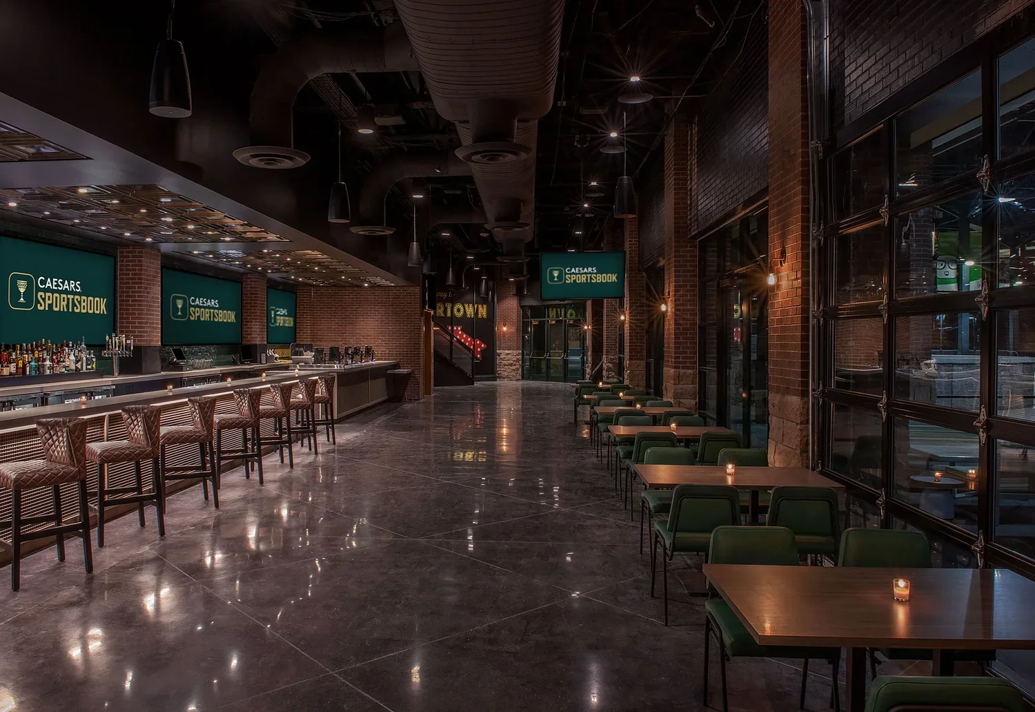 CAESARS SPORTSBOOK AT CHASE FIELD