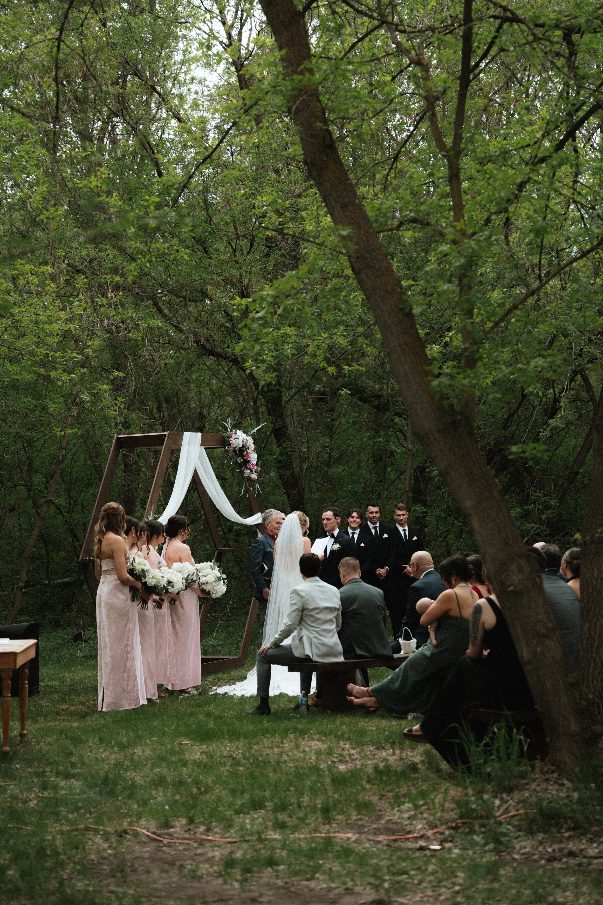 doveandveil.meghan&landon.wedding-5.jpg