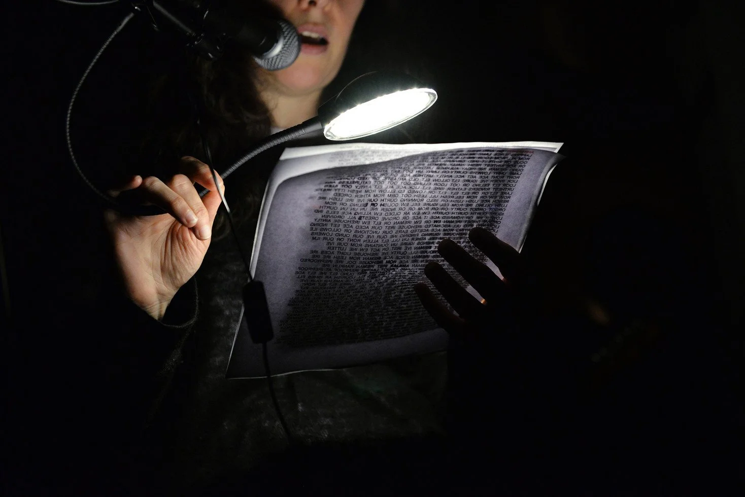Karin Schneider performing "F"