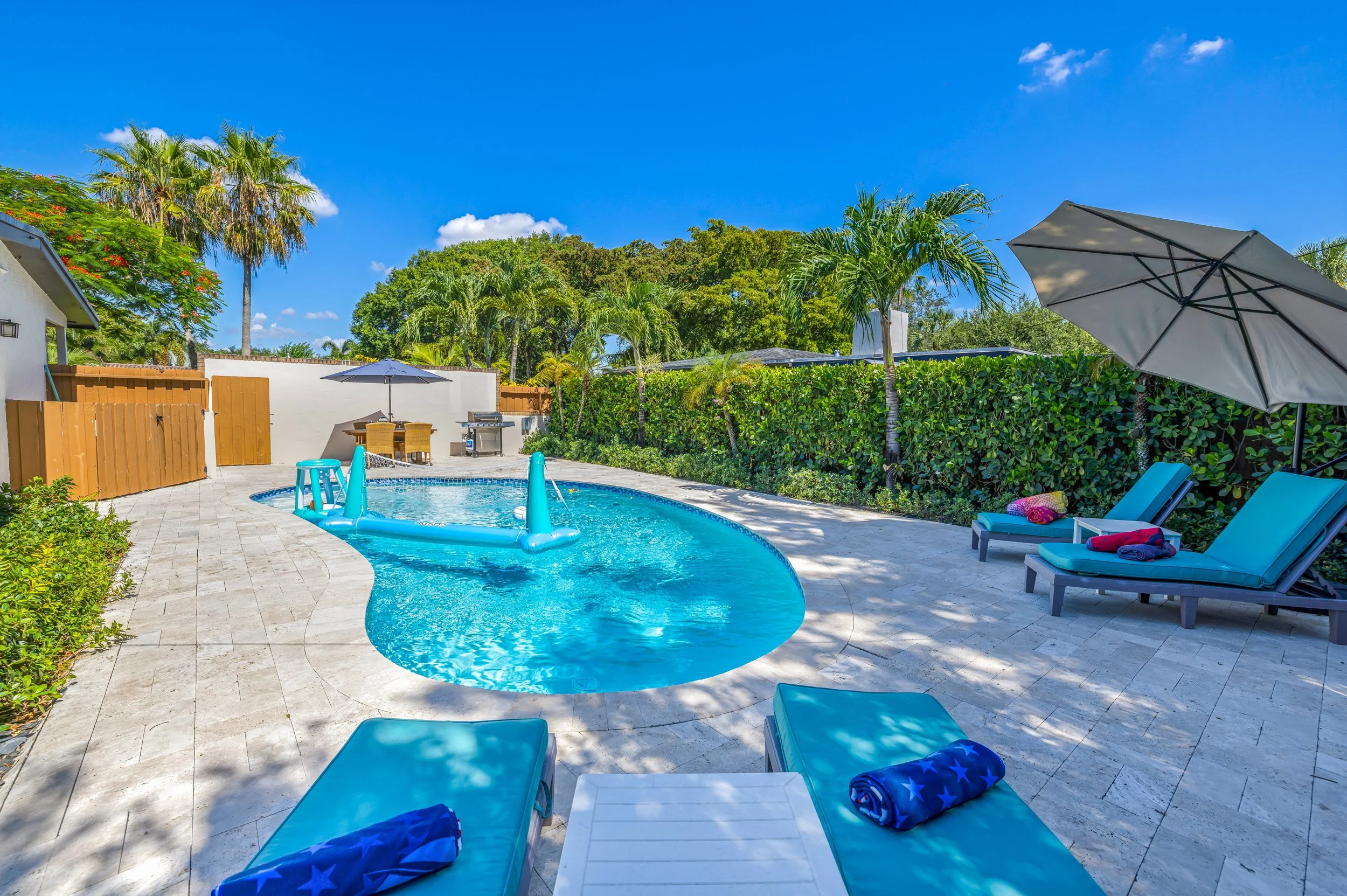 USE - pool 3.jpg