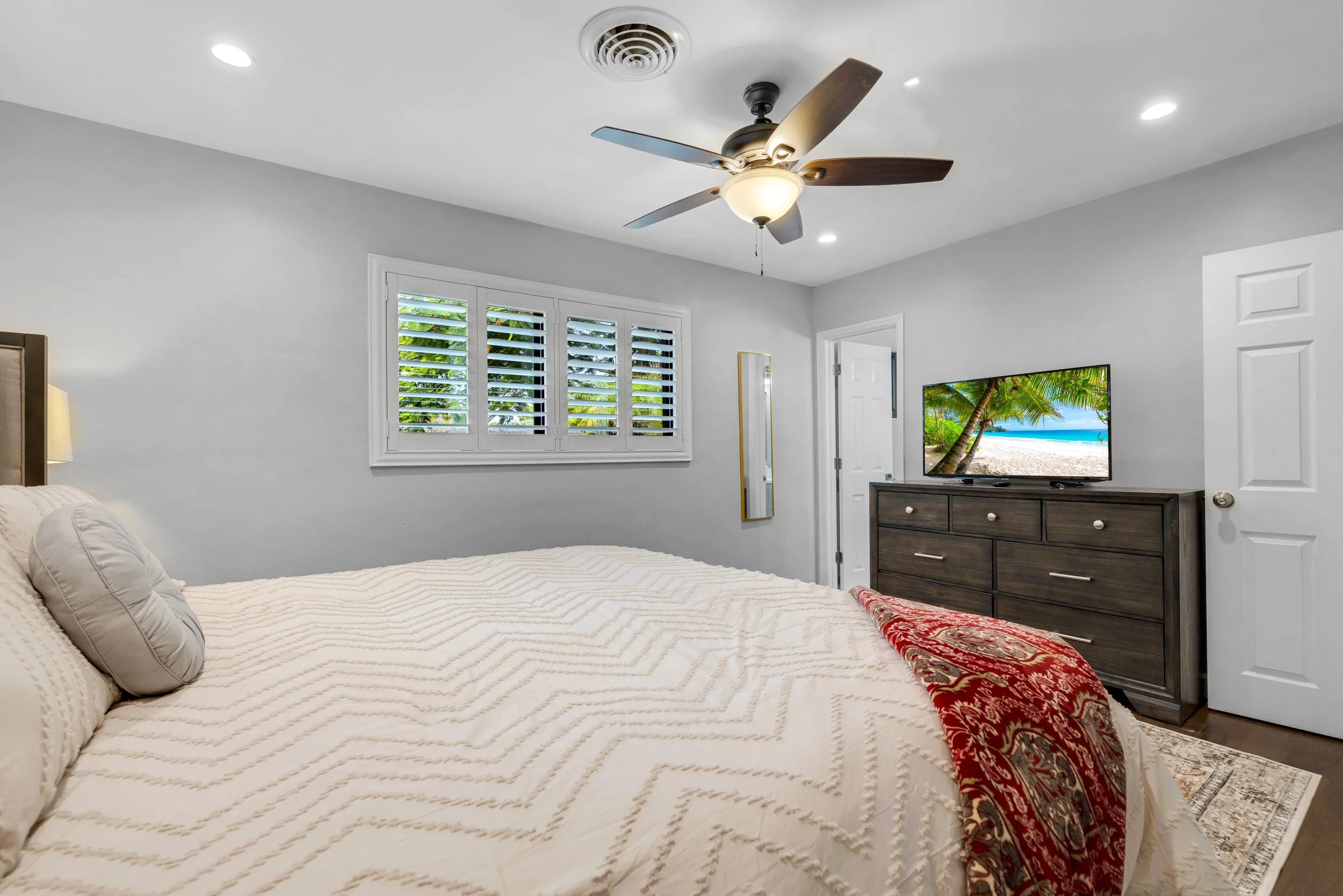 Master Bedroom 1.2.jpg
