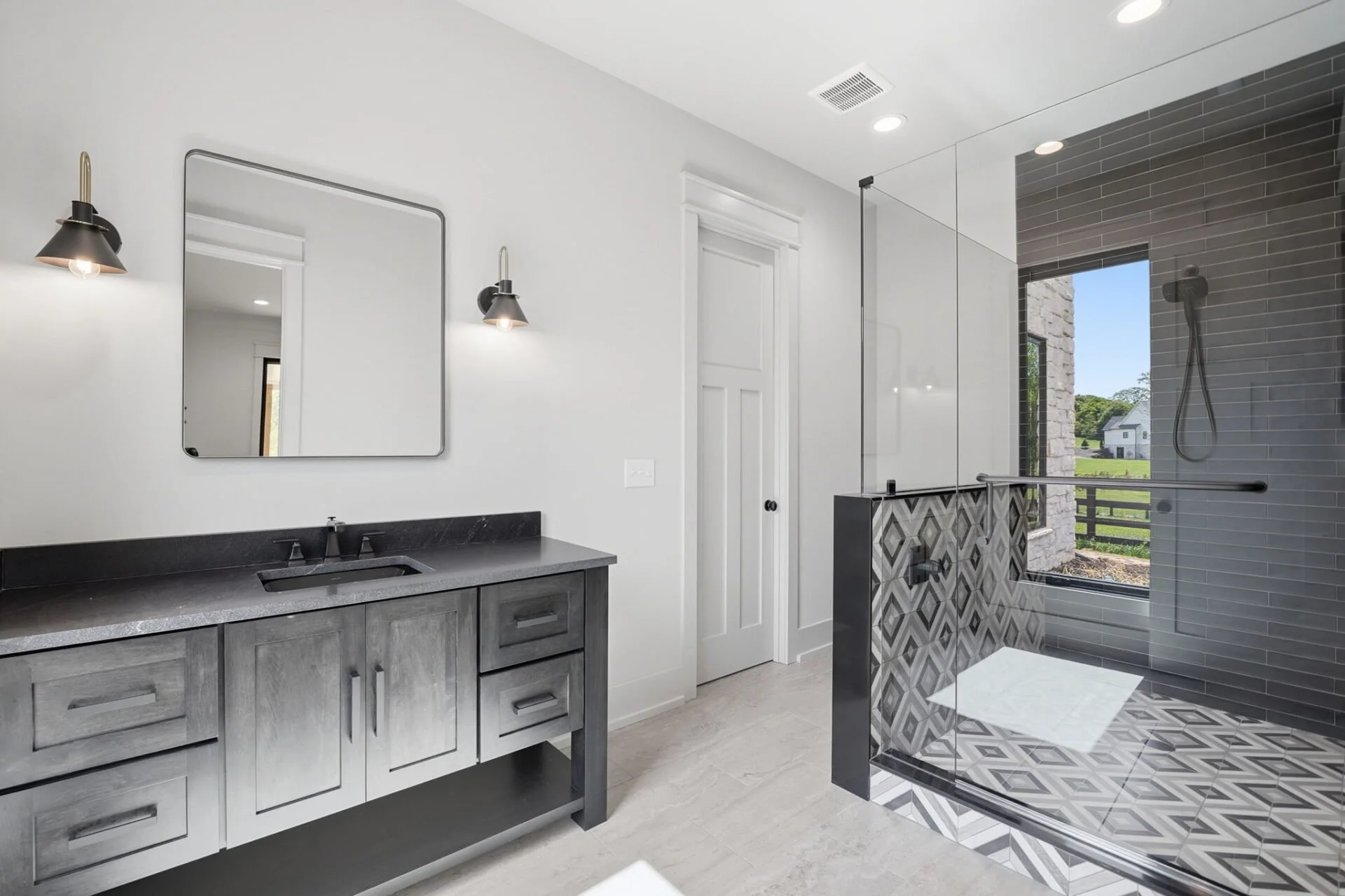 The Whitestone-26.jpg