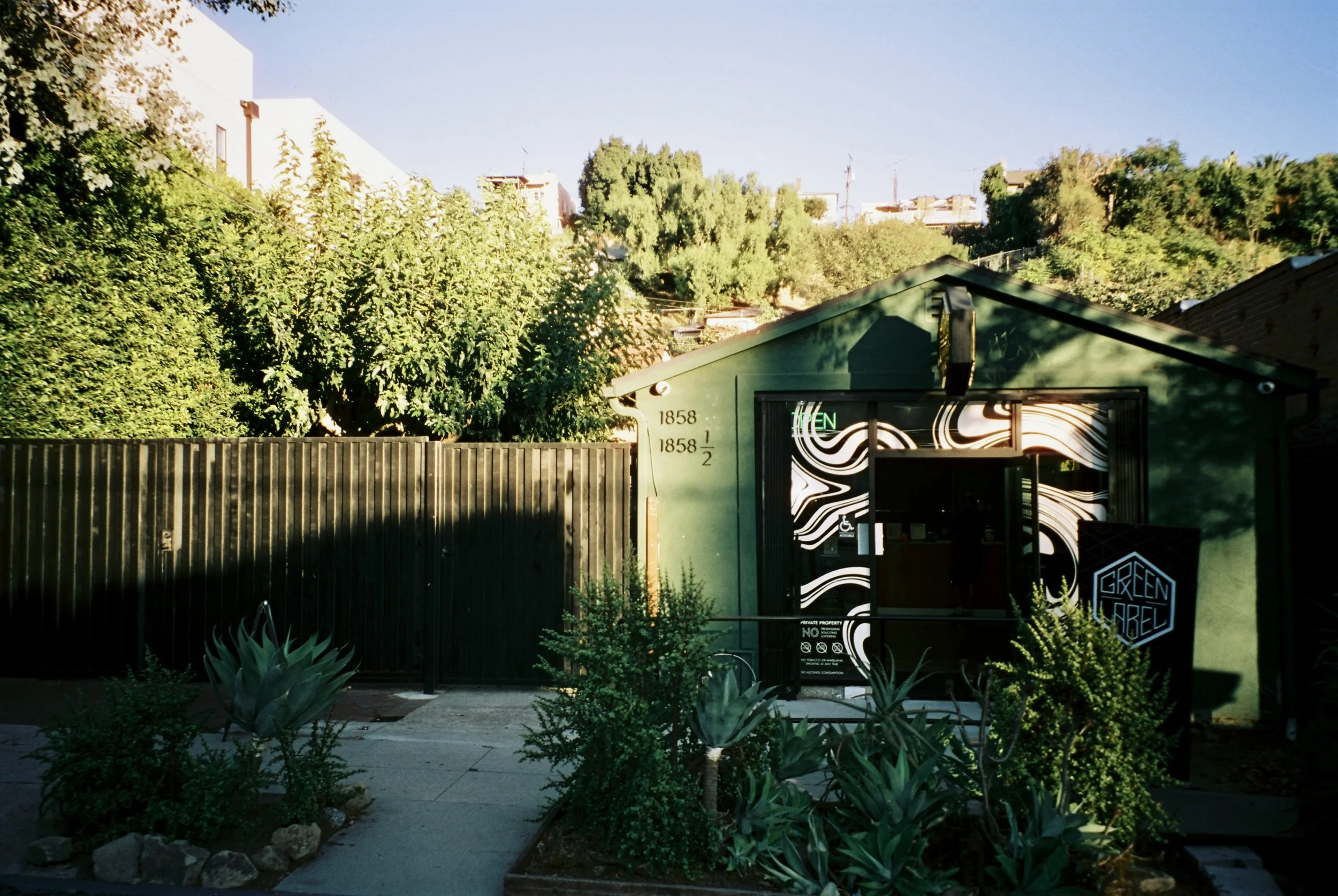 R1-00837-0026.jpeg