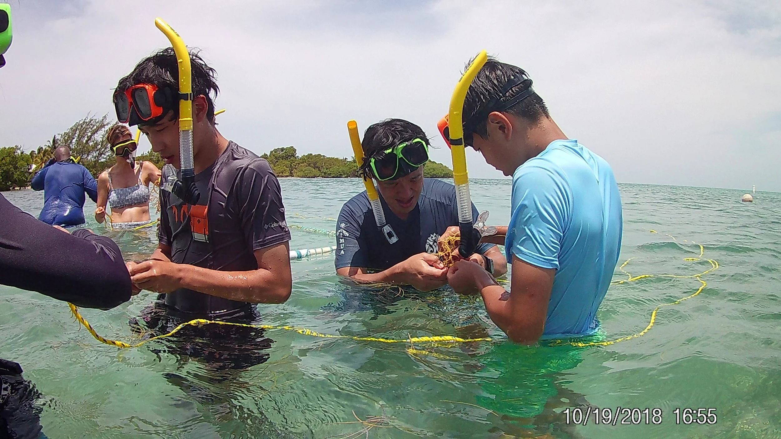 Seaweed Farming Pics with the students 5 (1).JPG