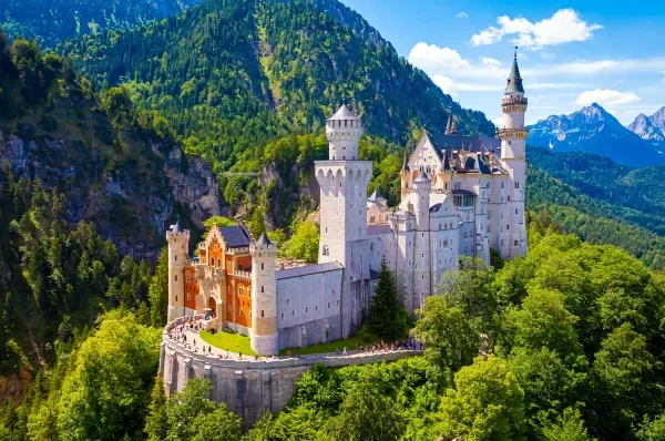 See Neuschwanstein While Soaking