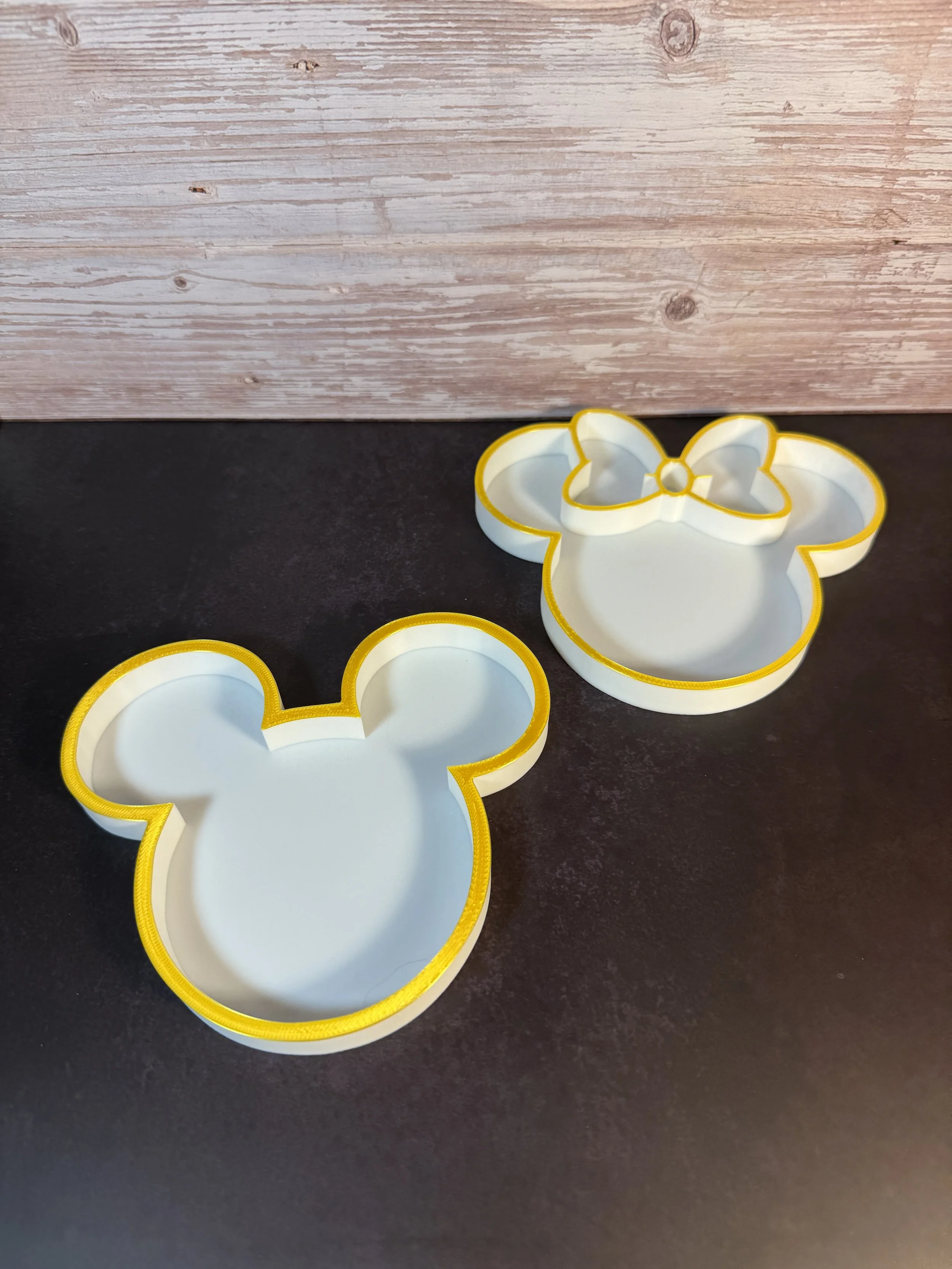 MR AND MRS MOUSE TRAYS FB.JPG